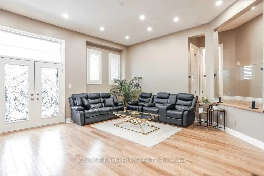 Photo 10 of 165 East Shore Drive E, Clarington, Bowmanville — HOMEH