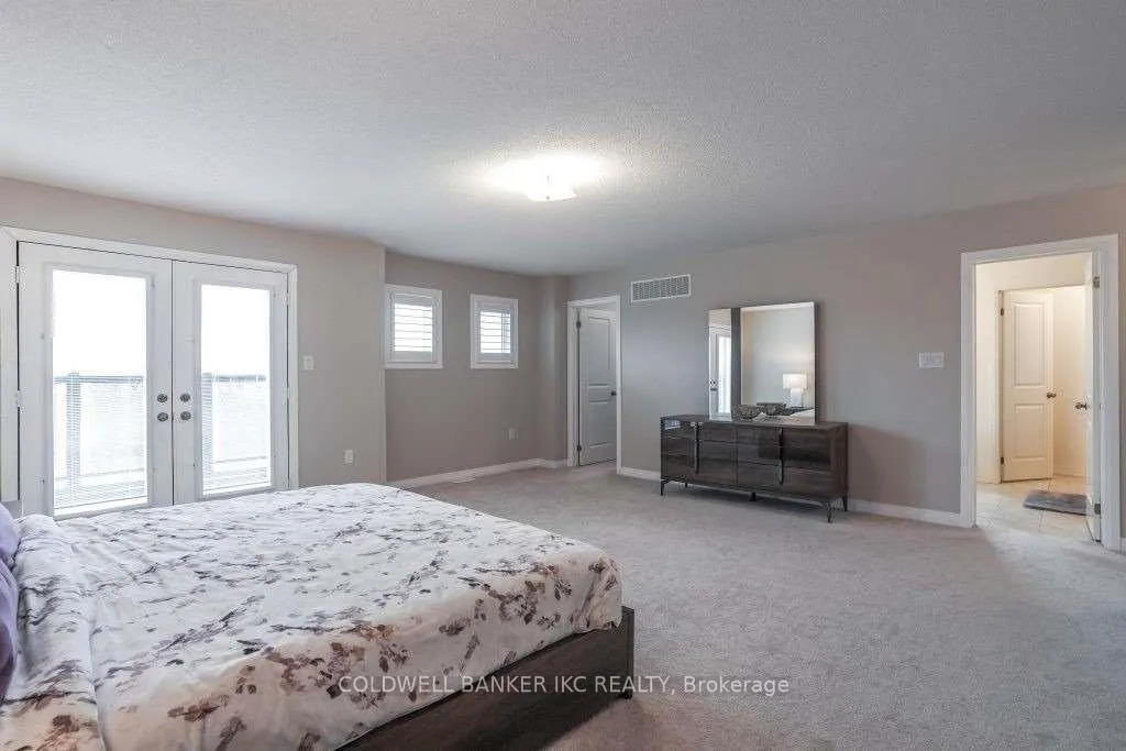 Photo 23 of 165 East Shore Drive E, Clarington, Bowmanville — HOMEH