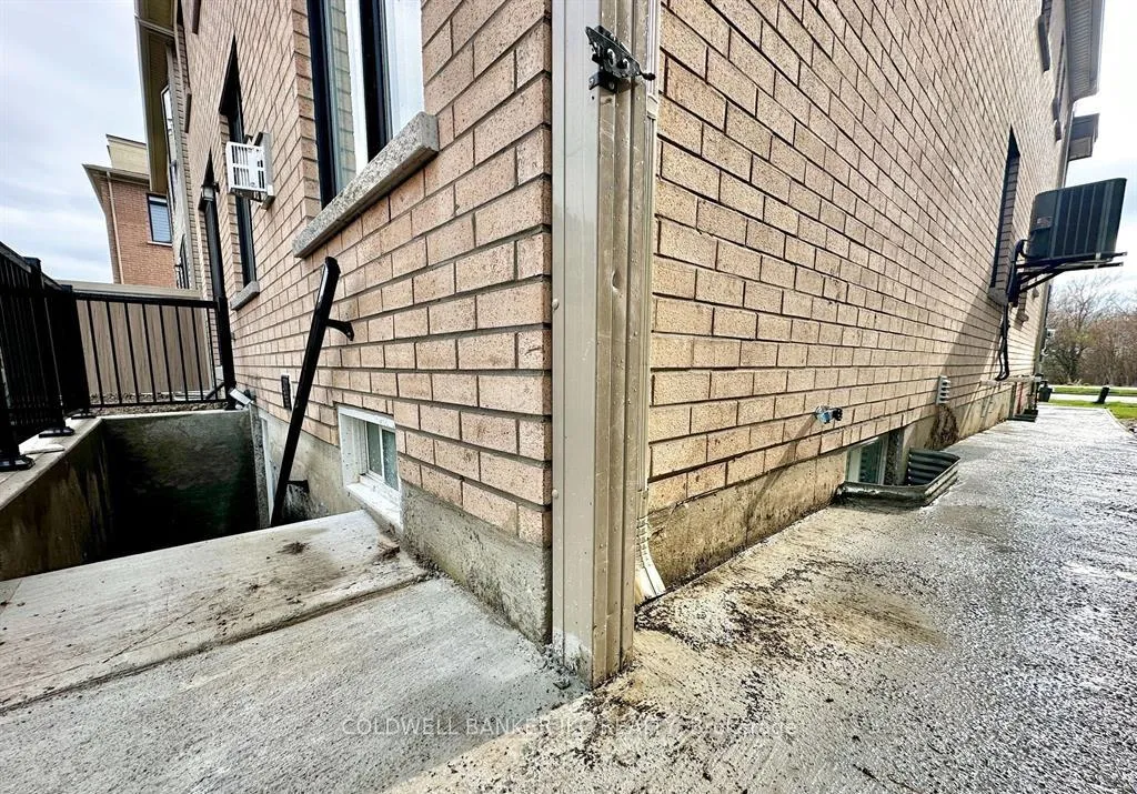 Photo 31 of 165 East Shore Drive E, Clarington, Bowmanville — HOMEH