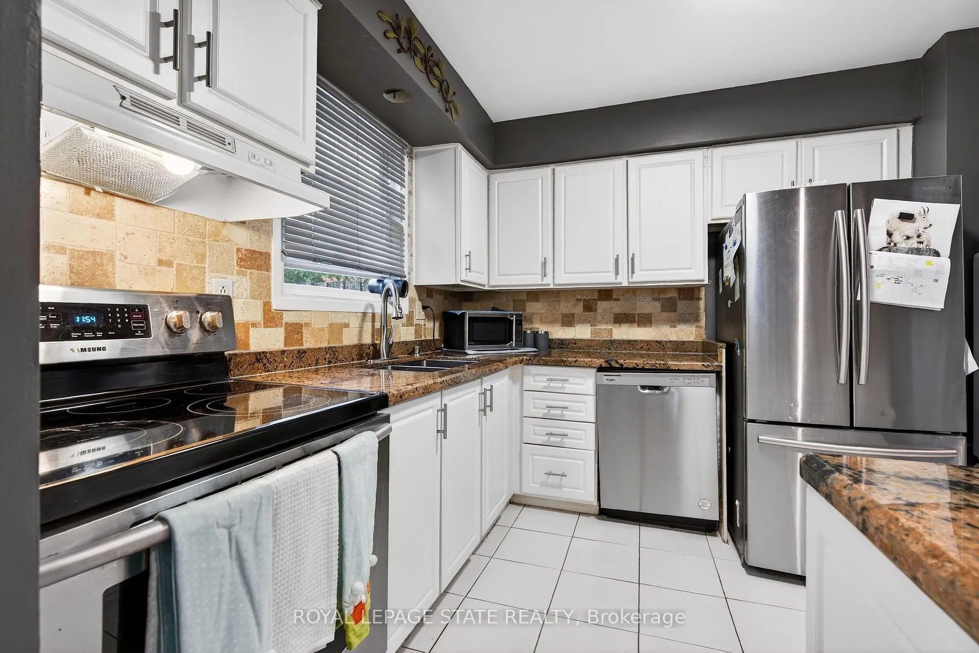 Photo 15 of 106 Wendover Drive, Hamilton, Fessenden — HOMEH