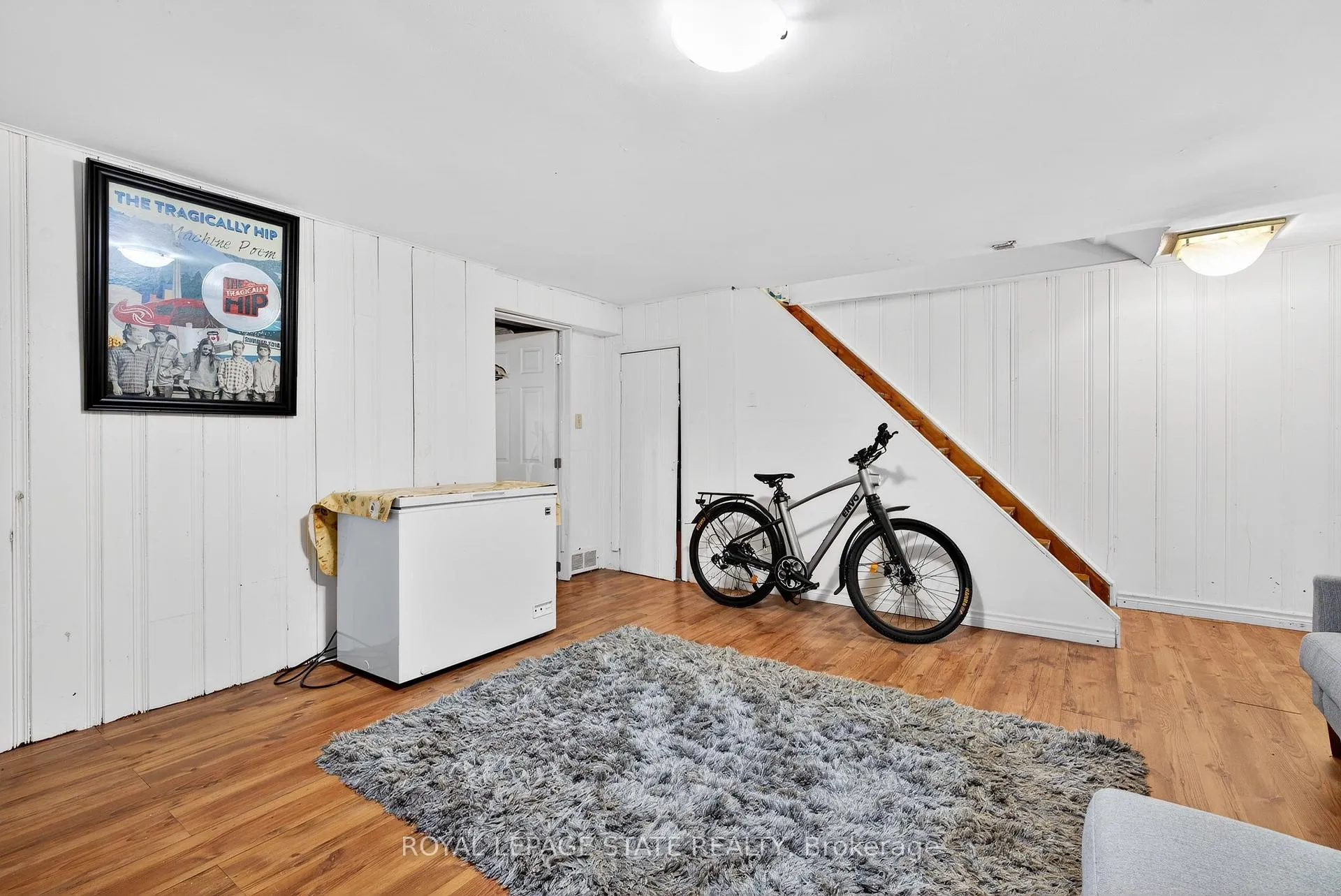 Photo 31 of 106 Wendover Drive, Hamilton, Fessenden — HOMEH