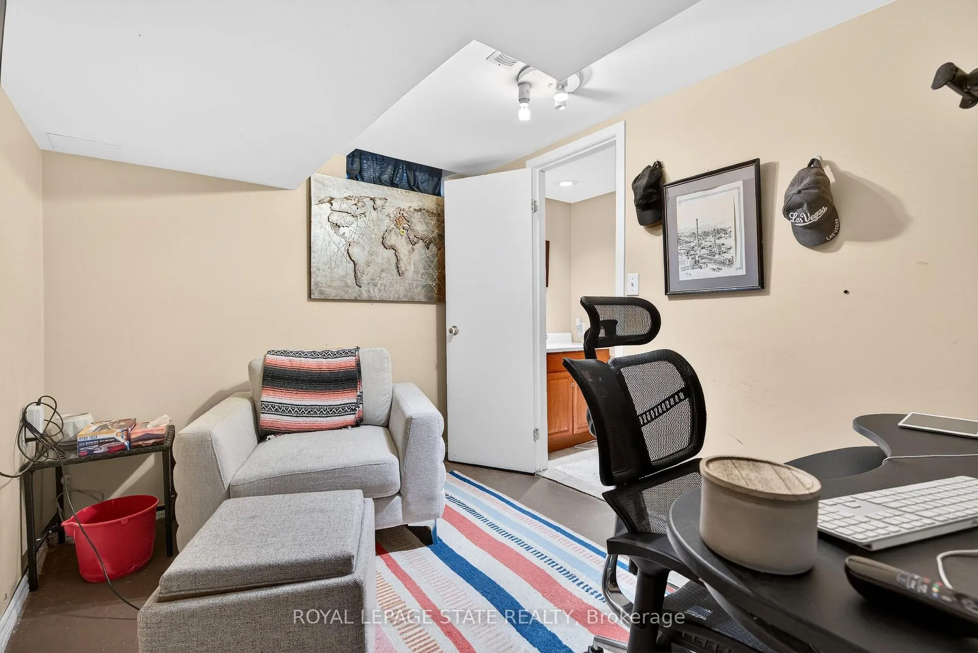 Photo 32 of 106 Wendover Drive, Hamilton, Fessenden — HOMEH