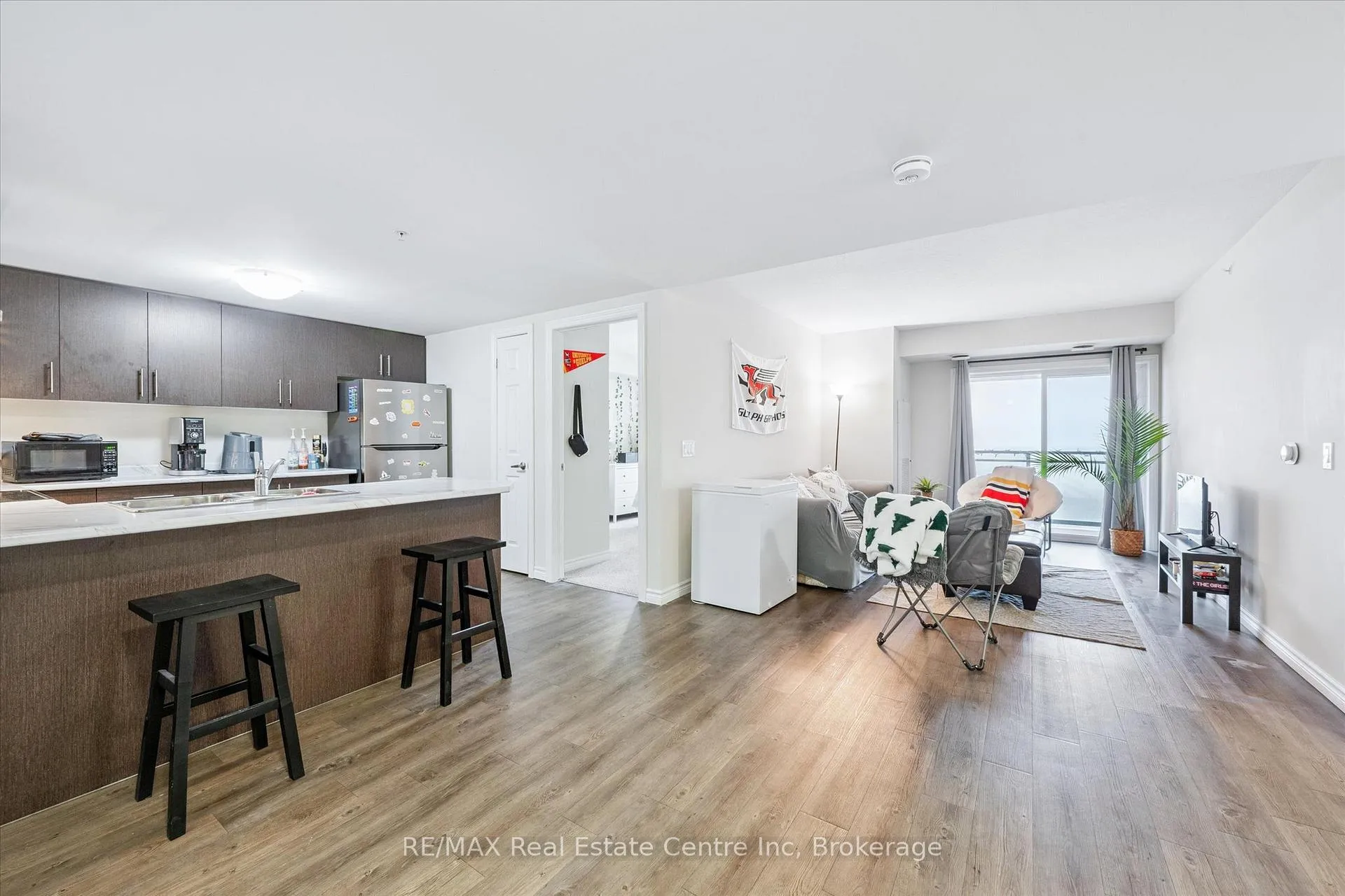 Photo 3 of Unit 604, 7 Kay Crescent, Guelph, Pineridge/Westminster Woods — HOMEH