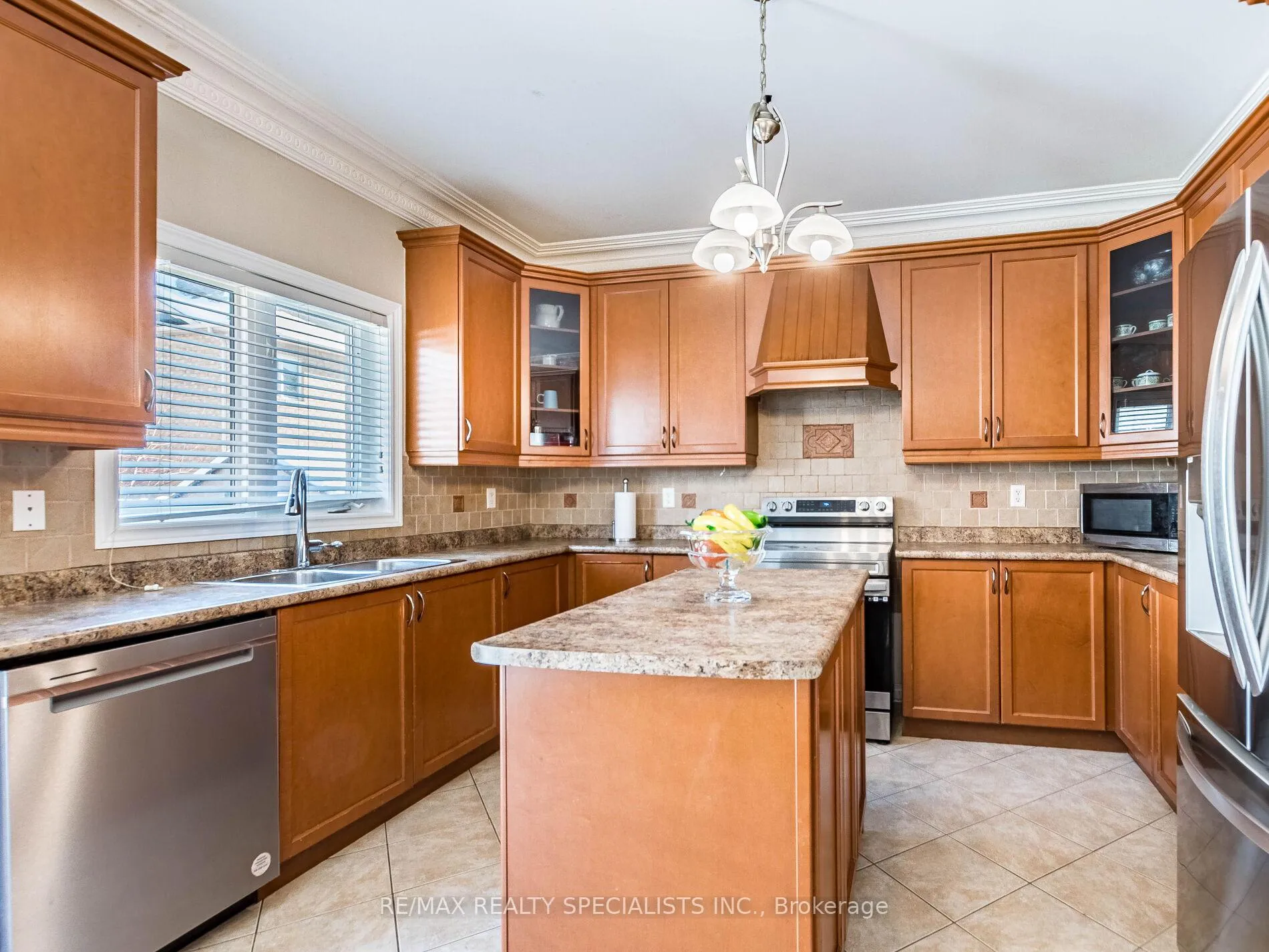 Photo 20 of 9 Pepperbush Road, Brampton, Bram East — HOMEH