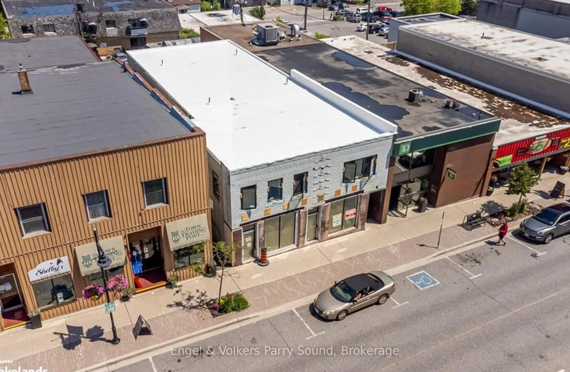 Photo 3 of Unit 204, 57 James Street, Parry Sound — HOMEH