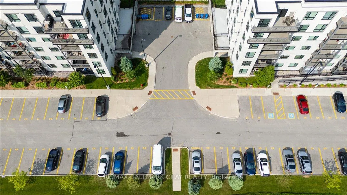 Photo 3 of Unit 610, 299 Cundles Road E, Barrie, Alliance — HOMEH