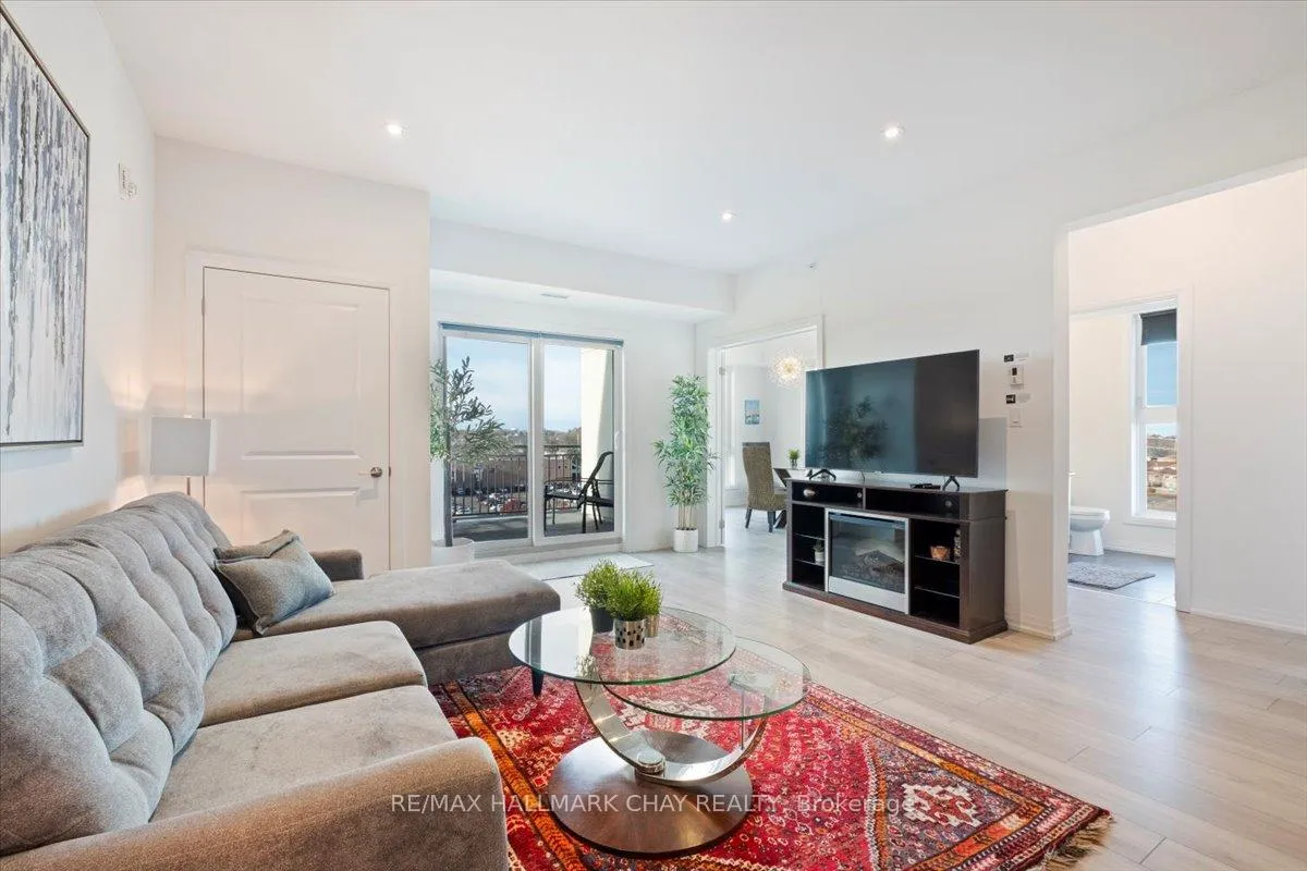 Photo 13 of Unit 610, 299 Cundles Road E, Barrie, Alliance — HOMEH