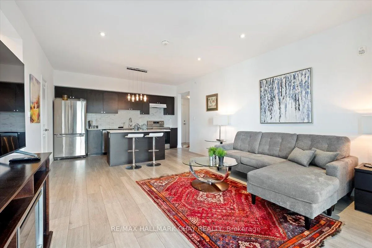 Photo 14 of Unit 610, 299 Cundles Road E, Barrie, Alliance — HOMEH