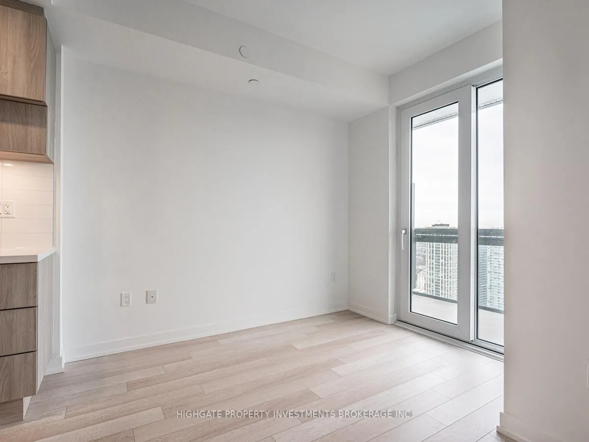 Photo 11 of Unit 3801, 39 Roehampton Avenue, Toronto, Mount Pleasant West — HOMEH