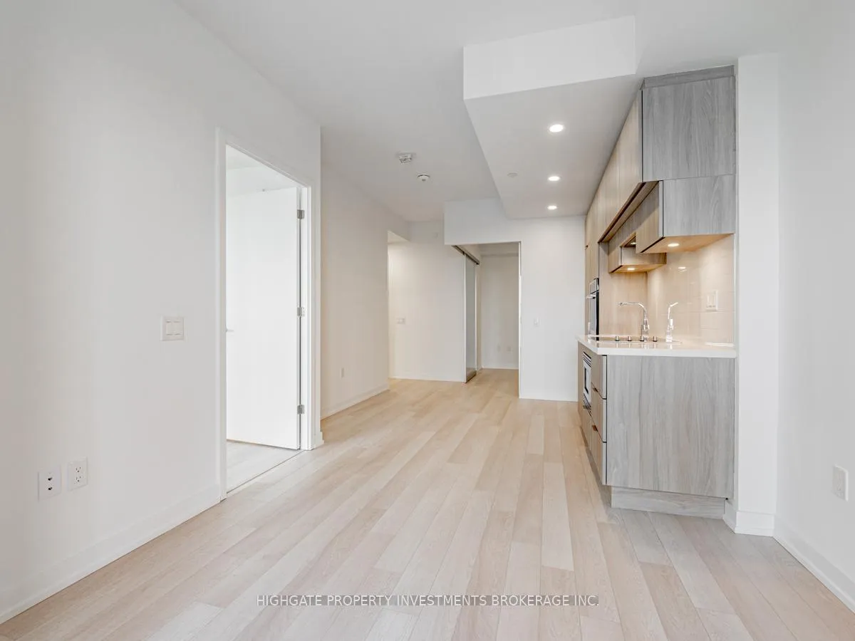 Photo 12 of Unit 3801, 39 Roehampton Avenue, Toronto, Mount Pleasant West — HOMEH