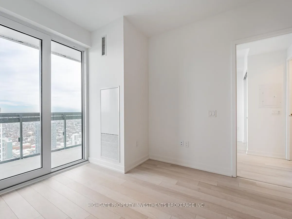 Photo 14 of Unit 3801, 39 Roehampton Avenue, Toronto, Mount Pleasant West — HOMEH