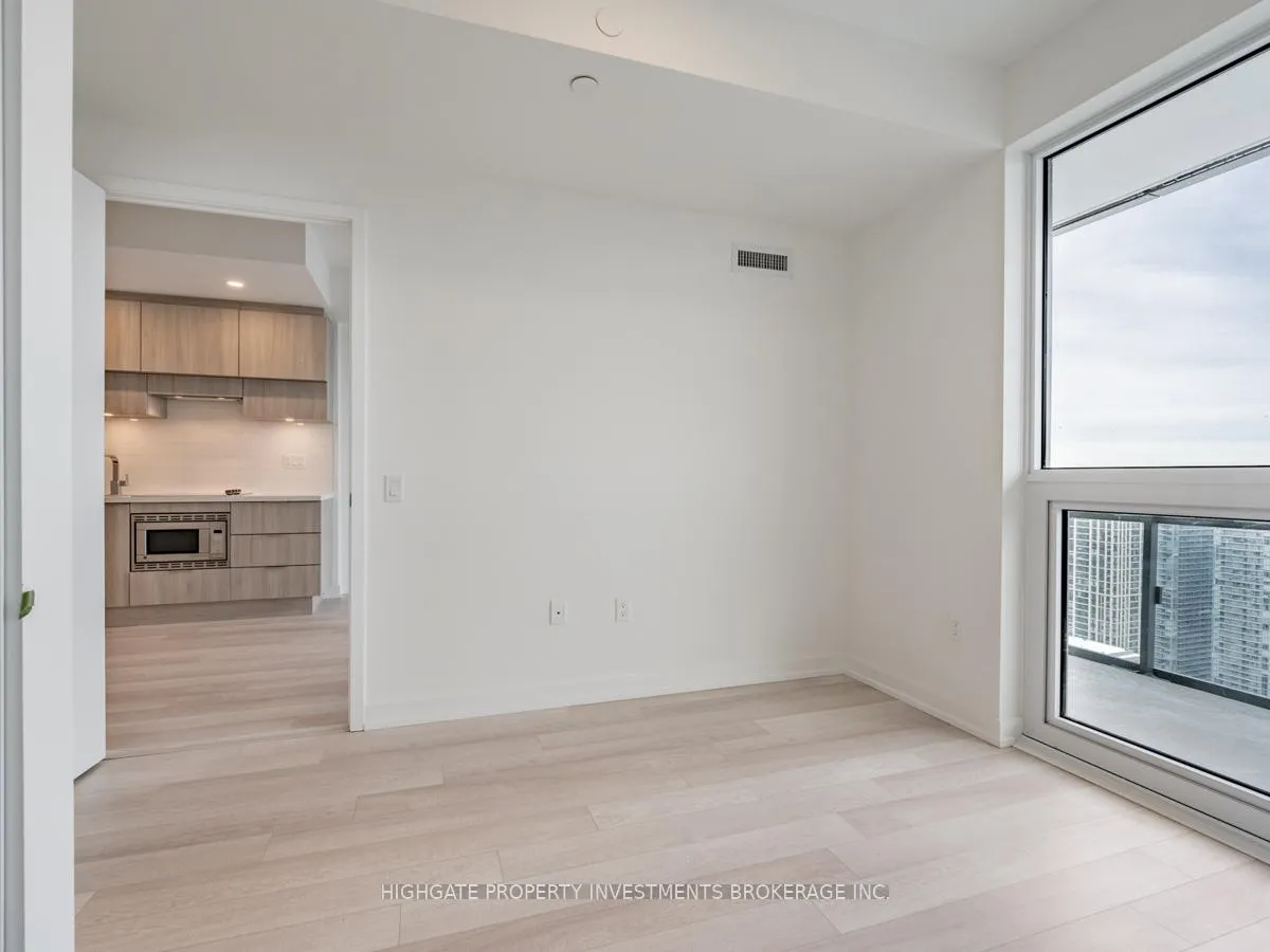 Photo 17 of Unit 3801, 39 Roehampton Avenue, Toronto, Mount Pleasant West — HOMEH
