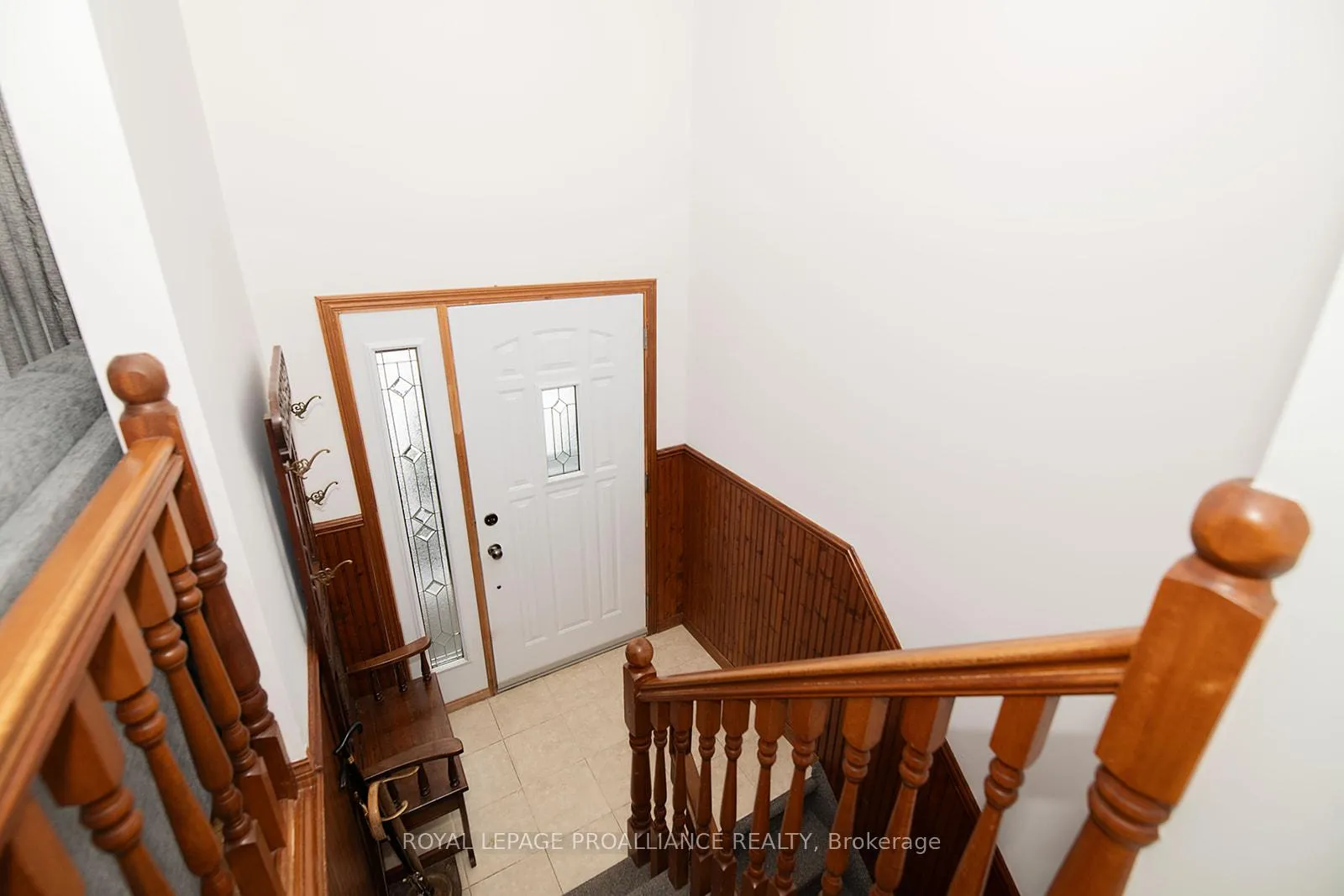 Photo 2 of 35 Morris Drive, Belleville, Belleville Ward — HOMEH