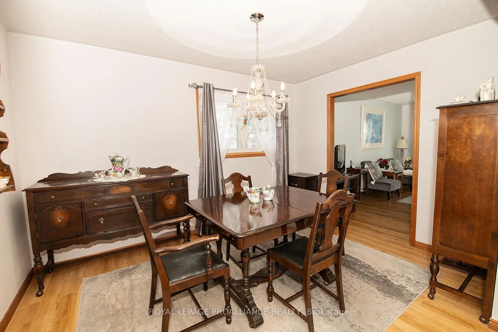 Photo 8 of 35 Morris Drive, Belleville, Belleville Ward — HOMEH