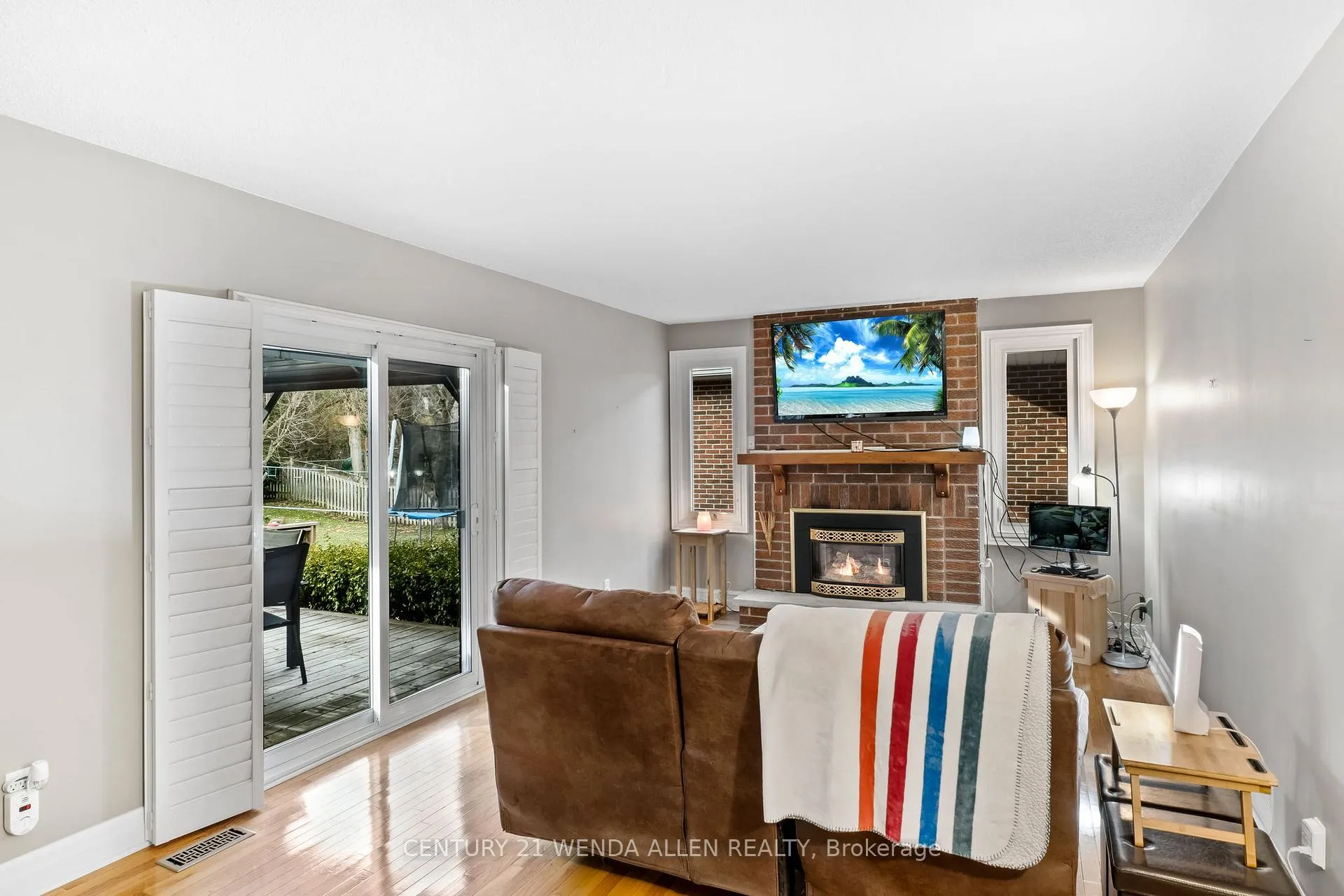 Photo 8 of 26 Riverview Drive, Scugog, Port Perry — HOMEH