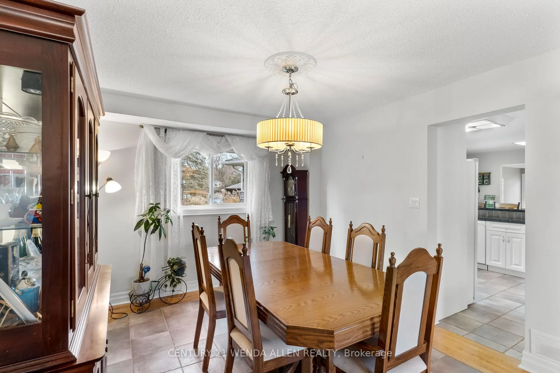 Photo 9 of 26 Riverview Drive, Scugog, Port Perry — HOMEH