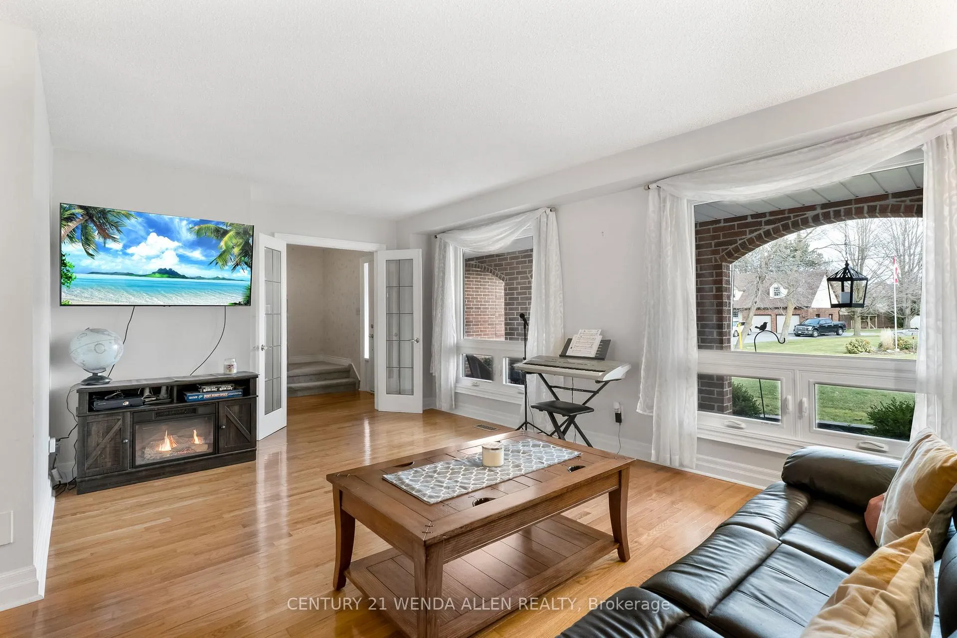 Photo 11 of 26 Riverview Drive, Scugog, Port Perry — HOMEH
