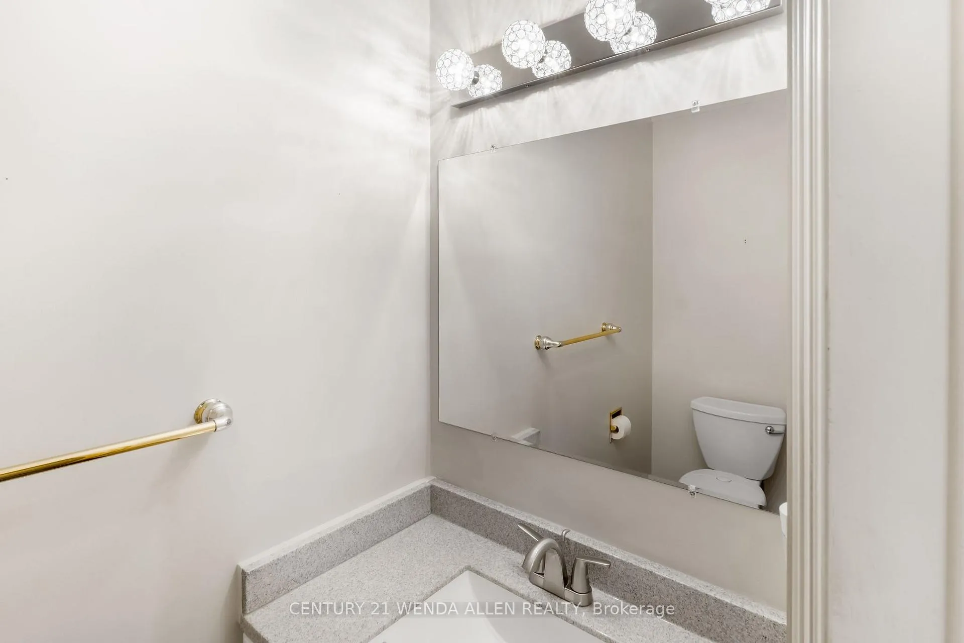 Photo 12 of 26 Riverview Drive, Scugog, Port Perry — HOMEH