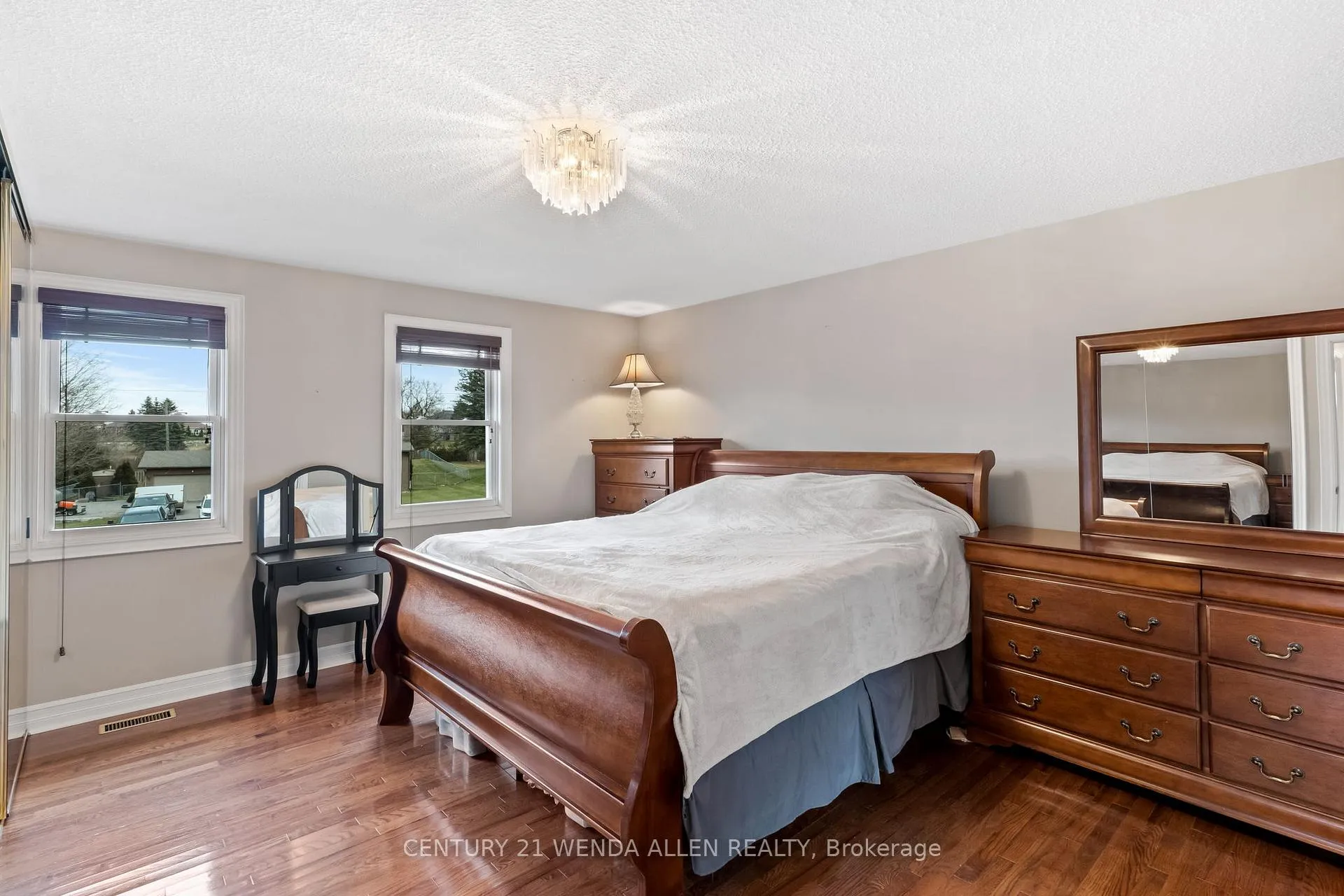 Photo 13 of 26 Riverview Drive, Scugog, Port Perry — HOMEH