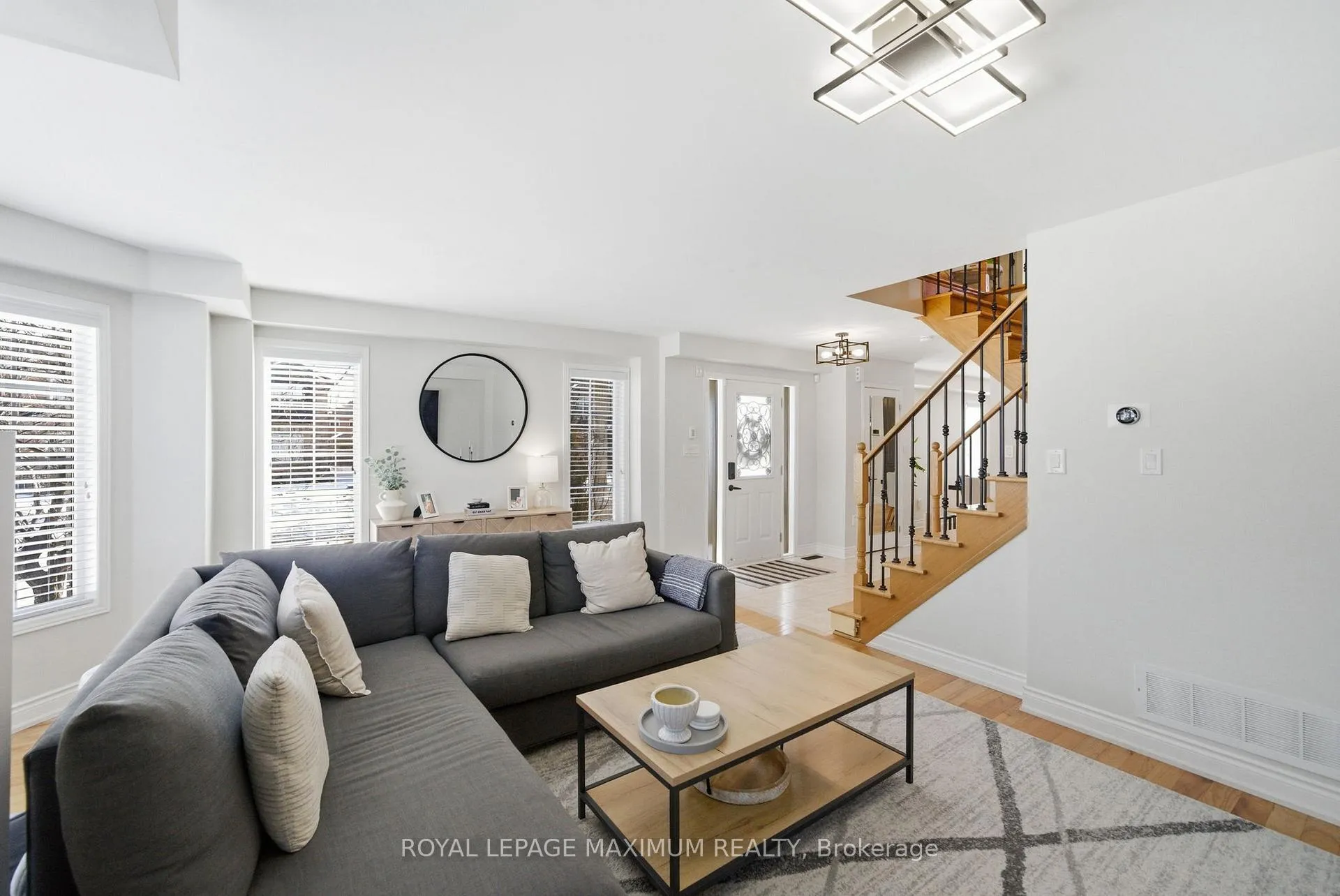 Photo 10 of 2 Castle Park Boulevard, Vaughan, Sonoma Heights — HOMEH