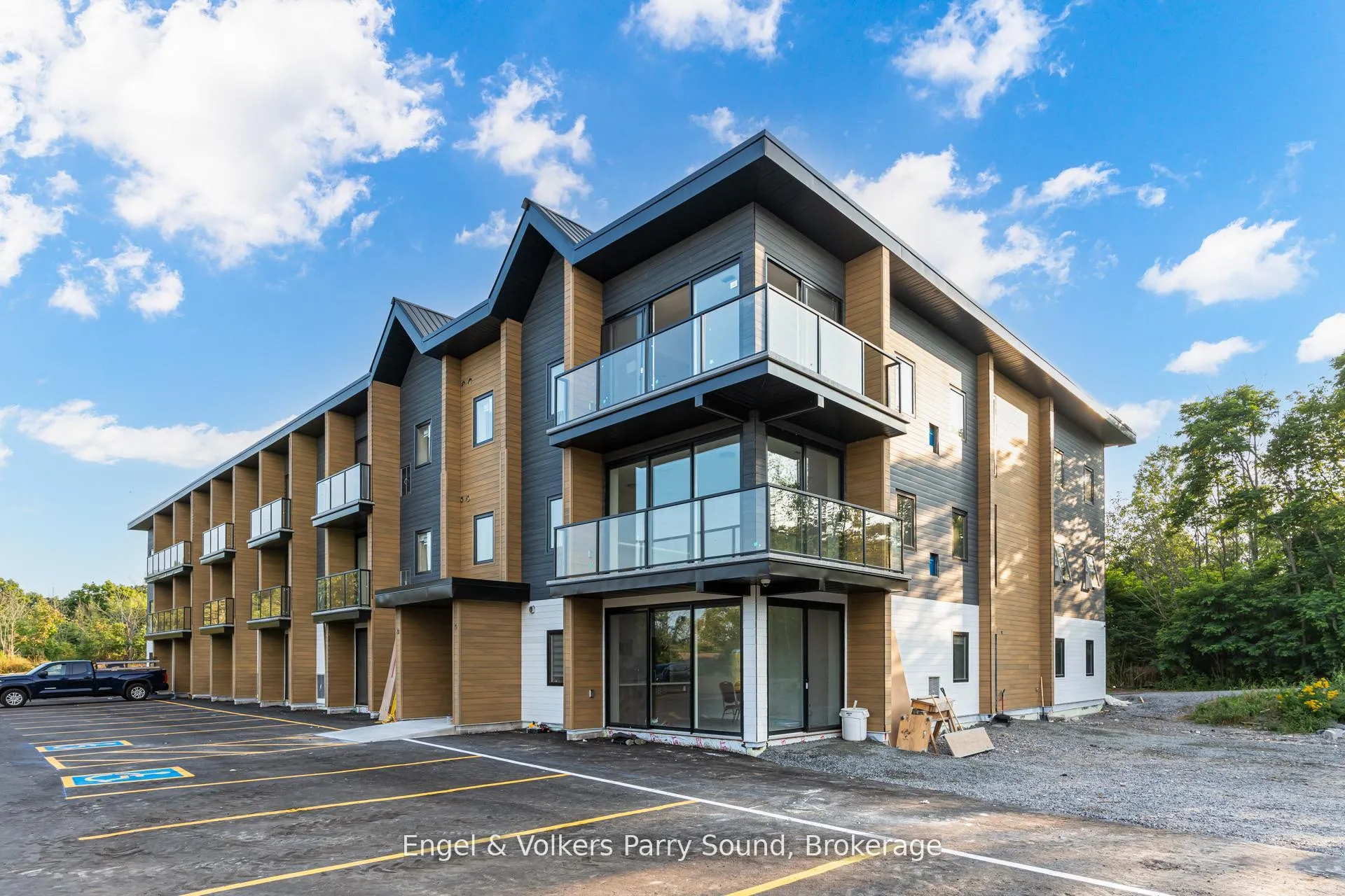 Front of Unit 201, 51 George Street