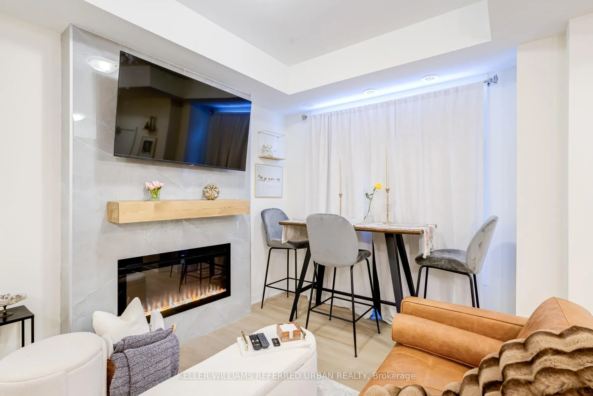 Photo 6 of Unit 1413, 1695 Dersan Street, Pickering, Duffin Heights — HOMEH