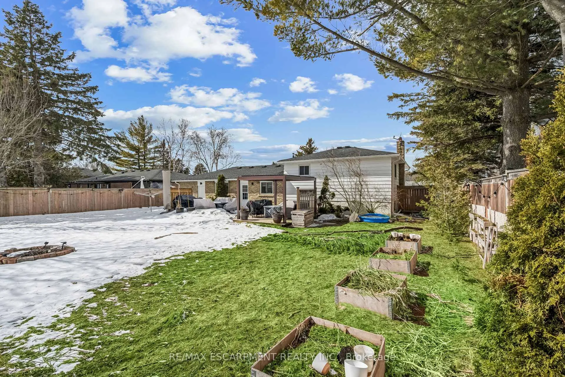 Photo 43 of 35 Douglas Crescent, Erin, Rural Erin — HOMEH