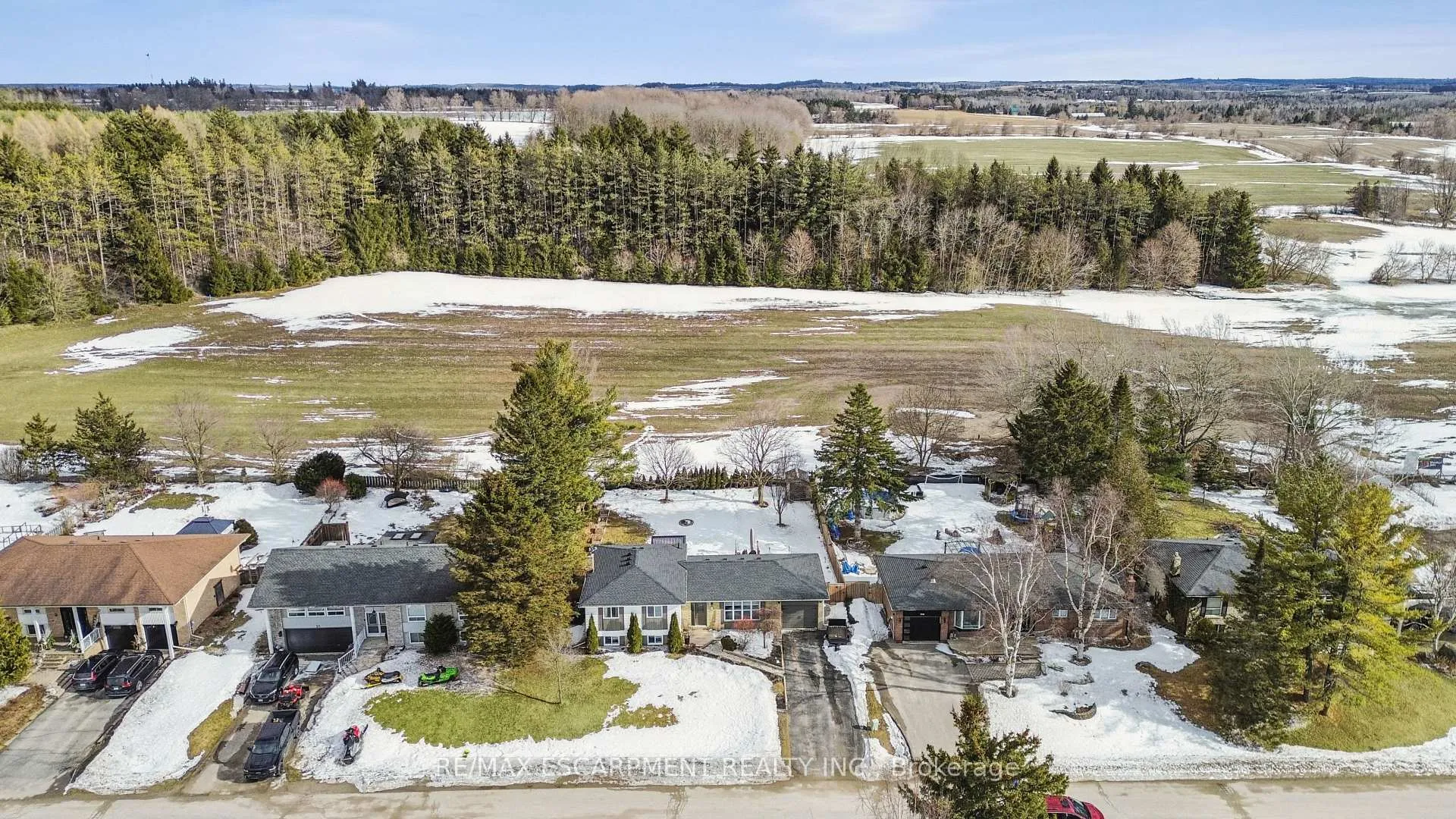 Photo 46 of 35 Douglas Crescent, Erin, Rural Erin — HOMEH