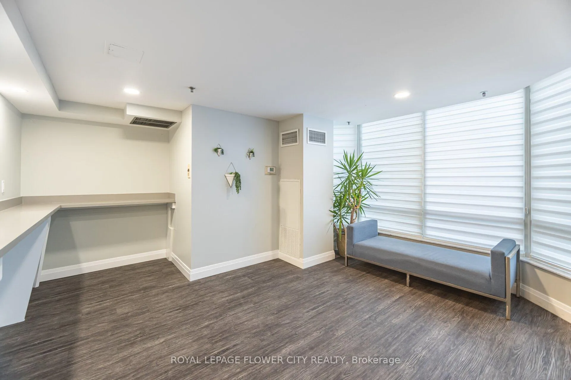 Photo 33 of Unit 2103, 22 Hanover Road, Brampton, Queen Street Corridor — HOMEH