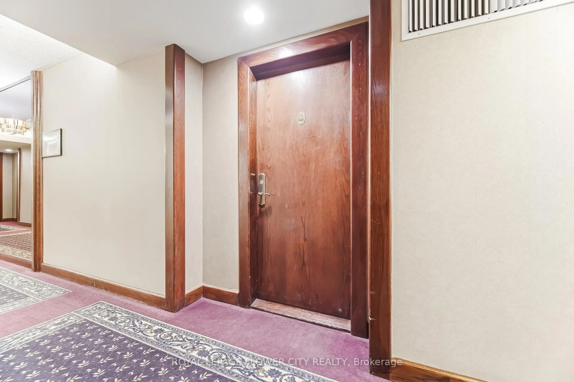 Photo 6 of Unit 2103, 22 Hanover Road, Brampton, Queen Street Corridor — HOMEH