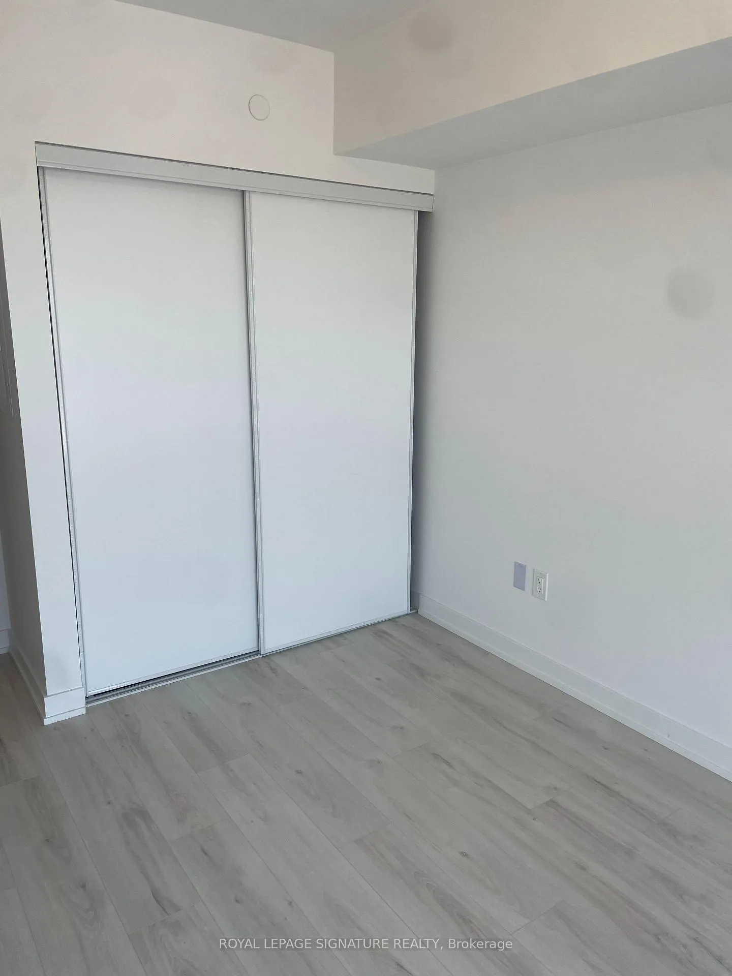 Photo 8 of Unit 2503, 1010 Sandy Beach Road, Pickering, Bay Ridges — HOMEH