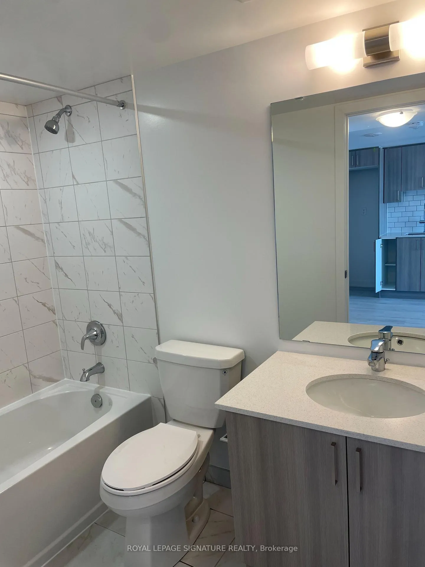 Photo 9 of Unit 2503, 1010 Sandy Beach Road, Pickering, Bay Ridges — HOMEH