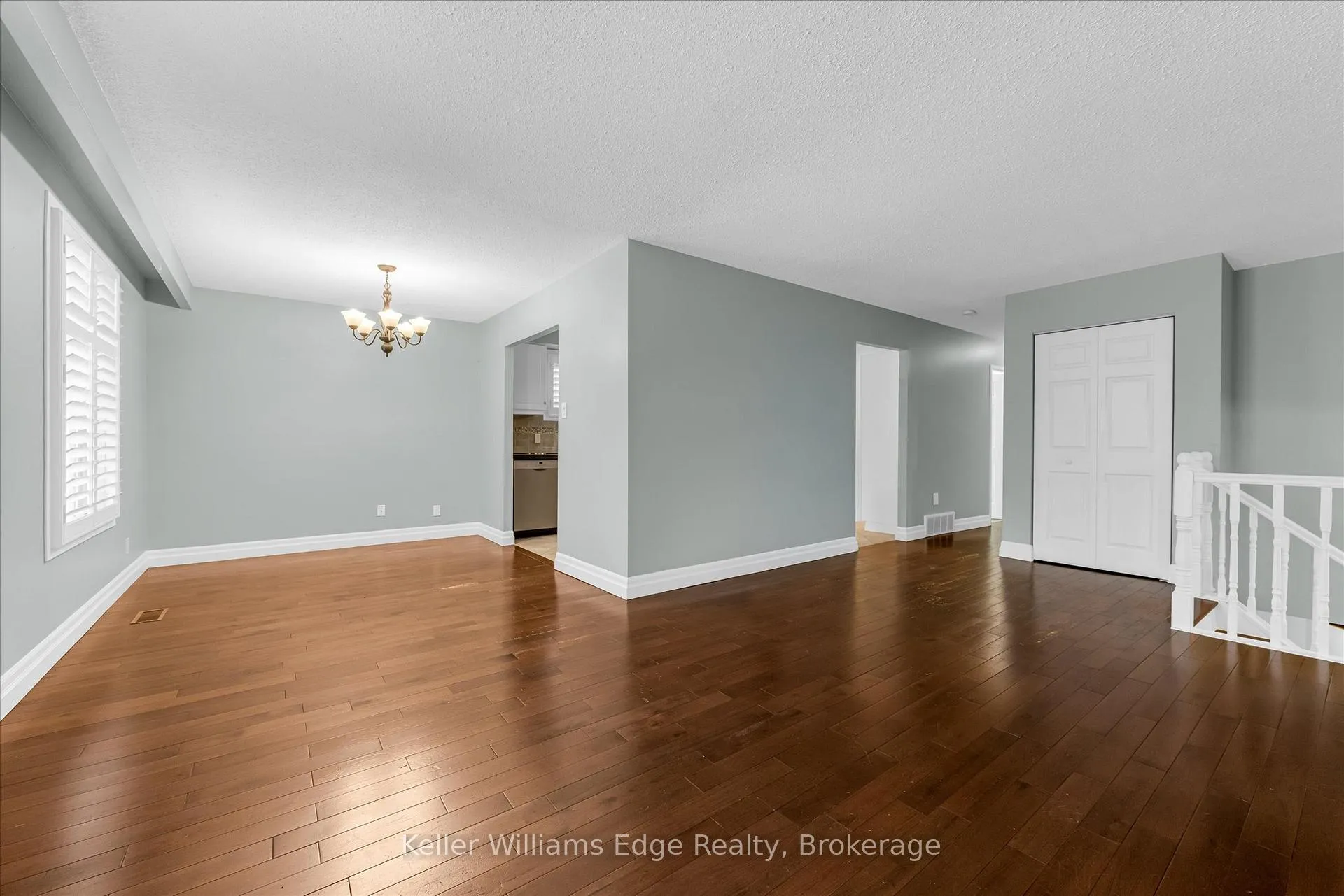 Photo 6 of 59 Rand Street, Hamilton, Stoney Creek Mountain — HOMEH