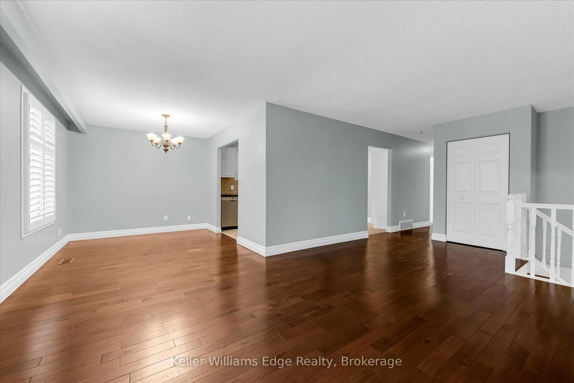 Photo 8 of 59 Rand Street, Hamilton, Stoney Creek Mountain — HOMEH