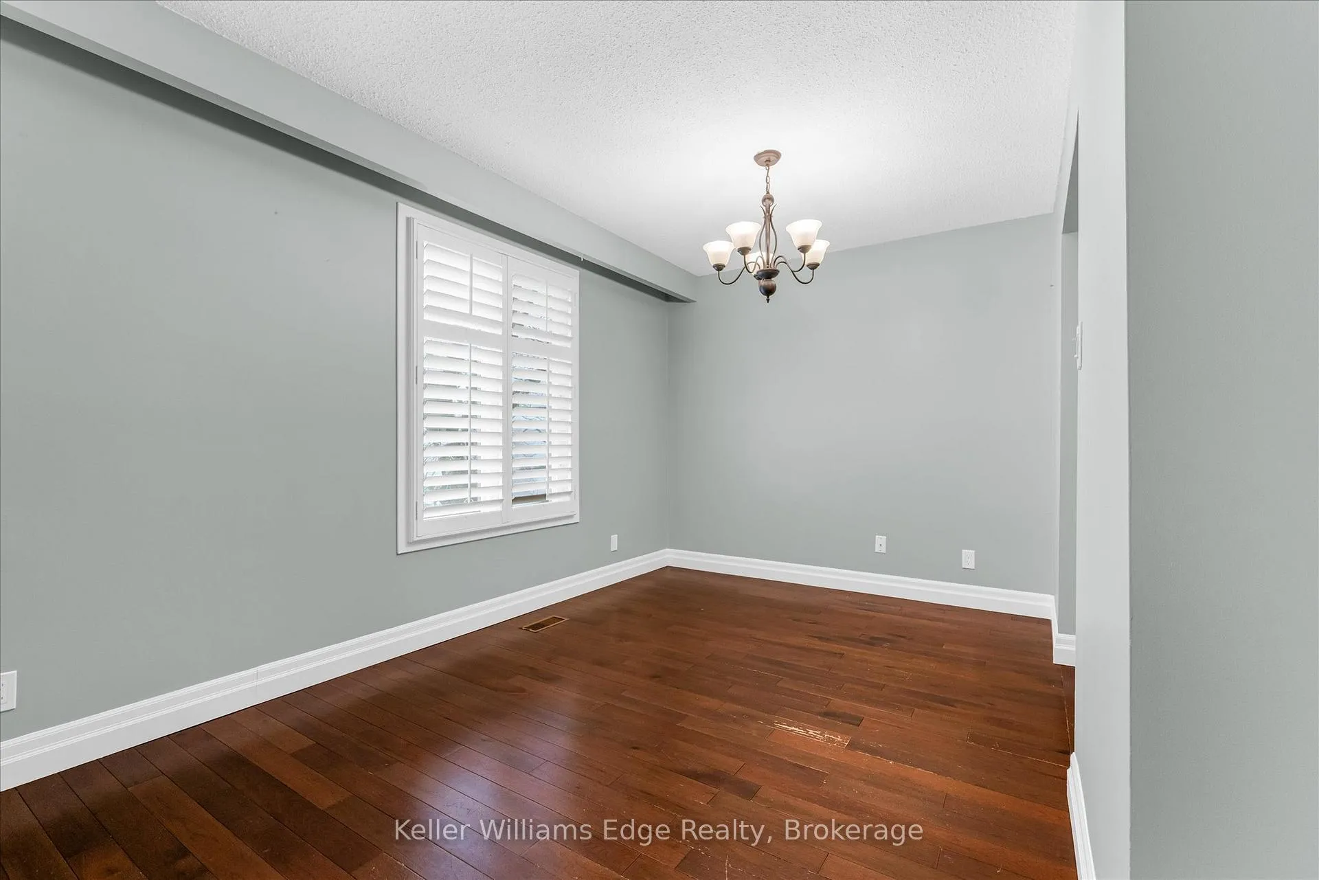 Photo 9 of 59 Rand Street, Hamilton, Stoney Creek Mountain — HOMEH
