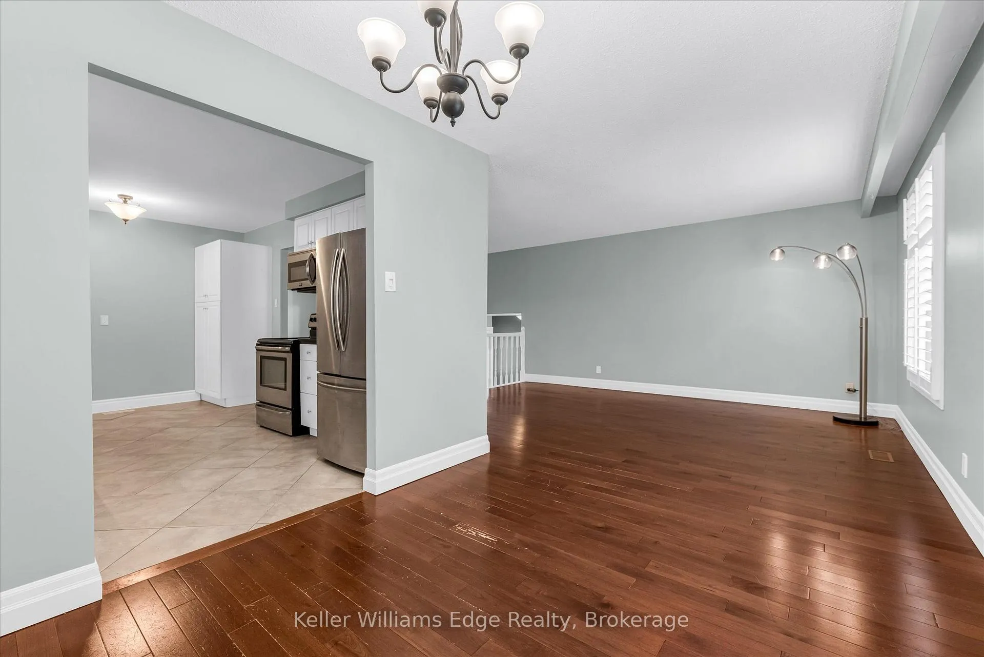 Photo 10 of 59 Rand Street, Hamilton, Stoney Creek Mountain — HOMEH