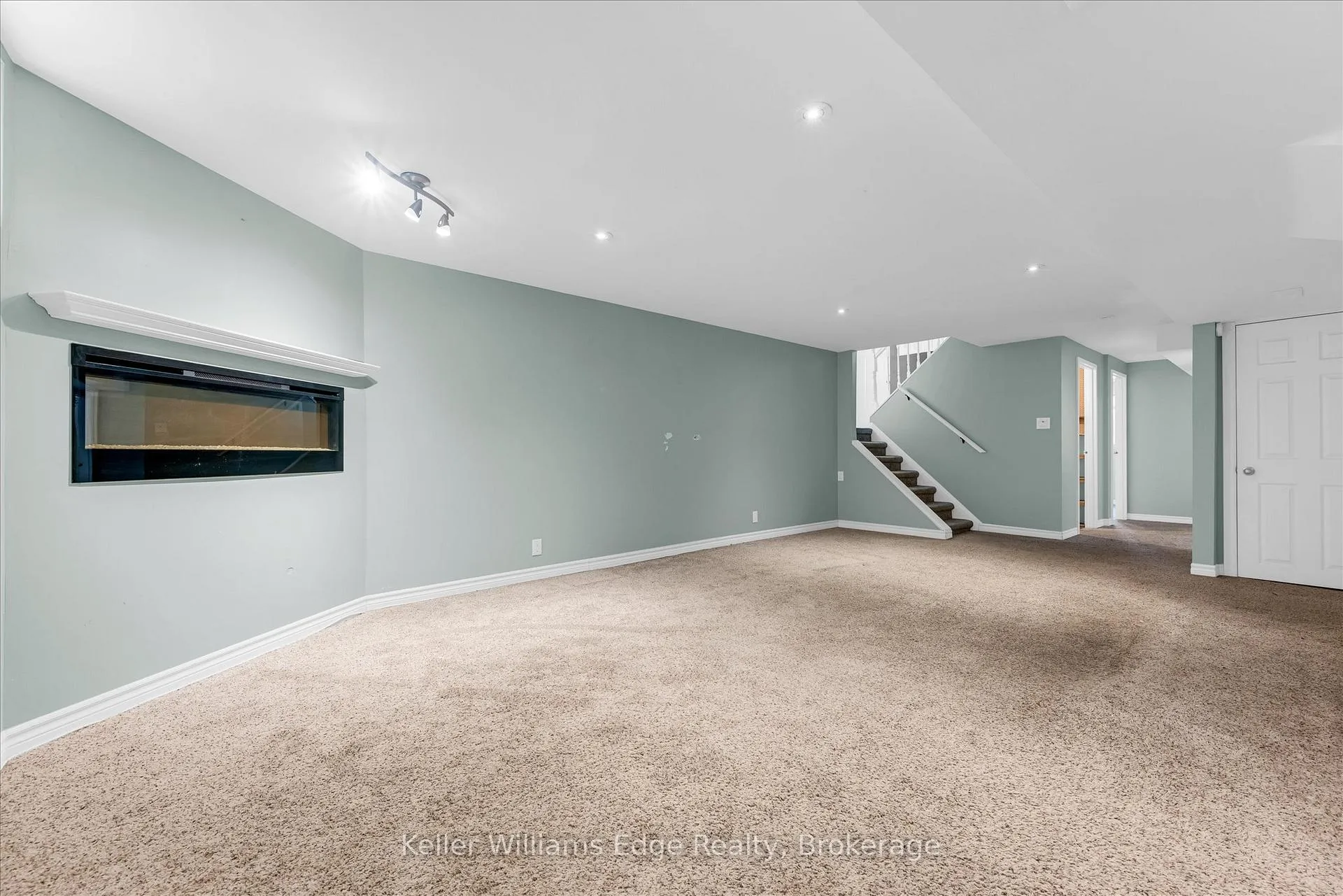Photo 25 of 59 Rand Street, Hamilton, Stoney Creek Mountain — HOMEH