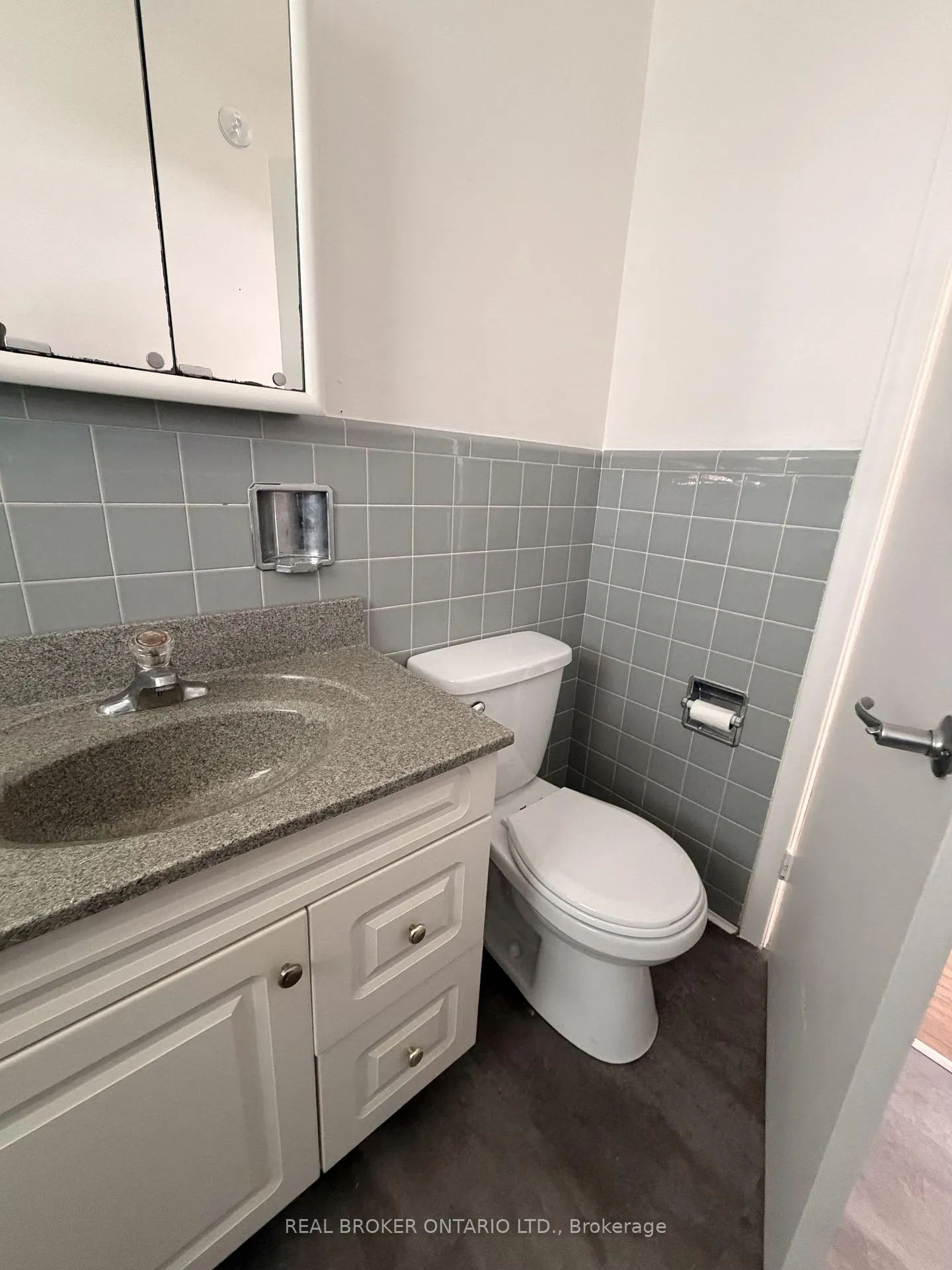 Photo 4 of Unit Main, 1 Vine Street, Barrie, Sunnidale — HOMEH