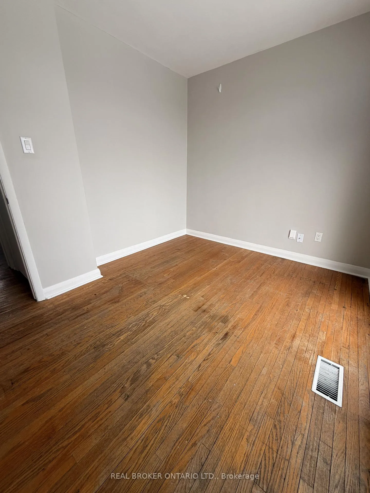 Photo 9 of Unit Main, 1 Vine Street, Barrie, Sunnidale — HOMEH