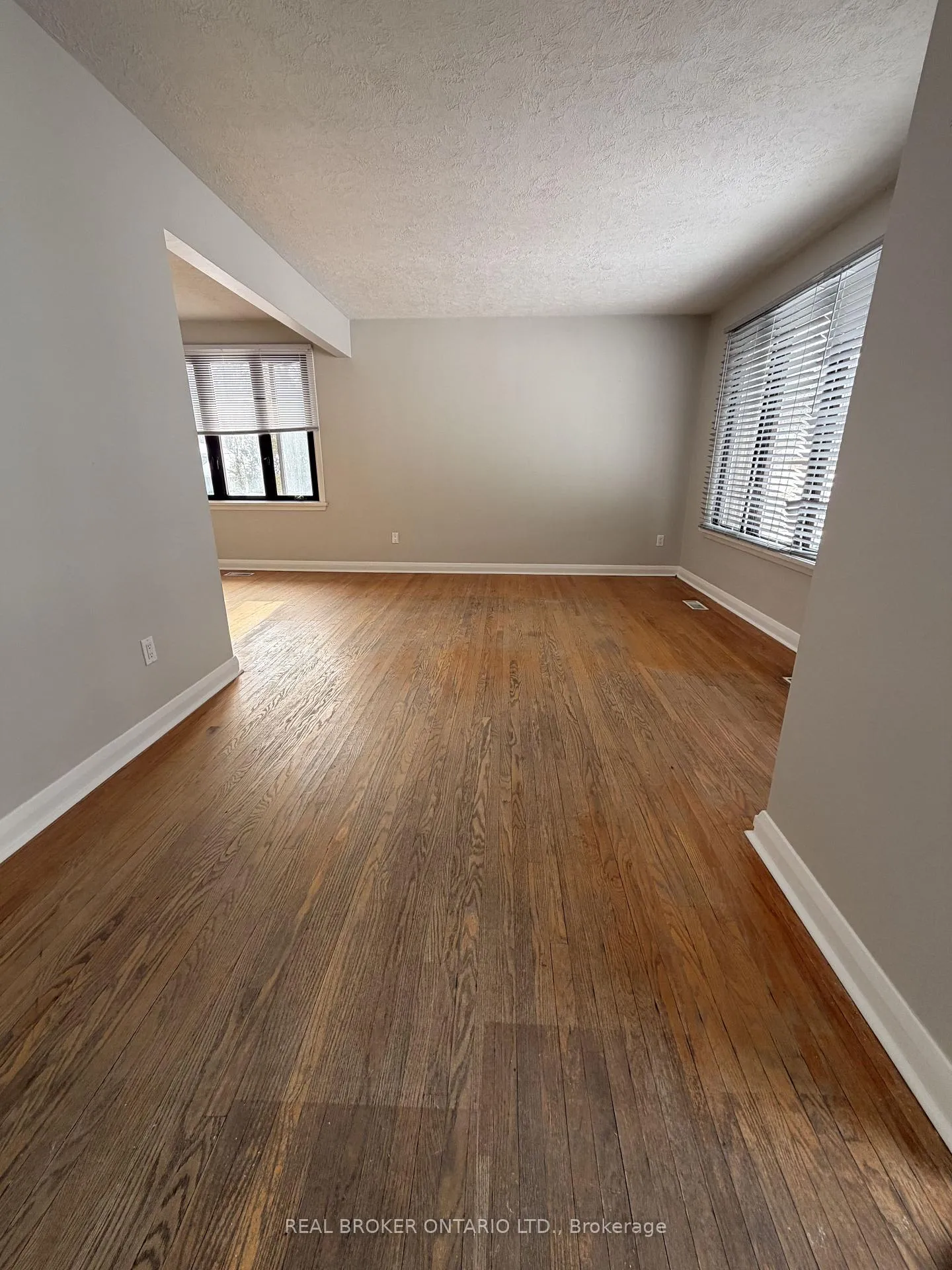 Photo 16 of Unit Main, 1 Vine Street, Barrie, Sunnidale — HOMEH