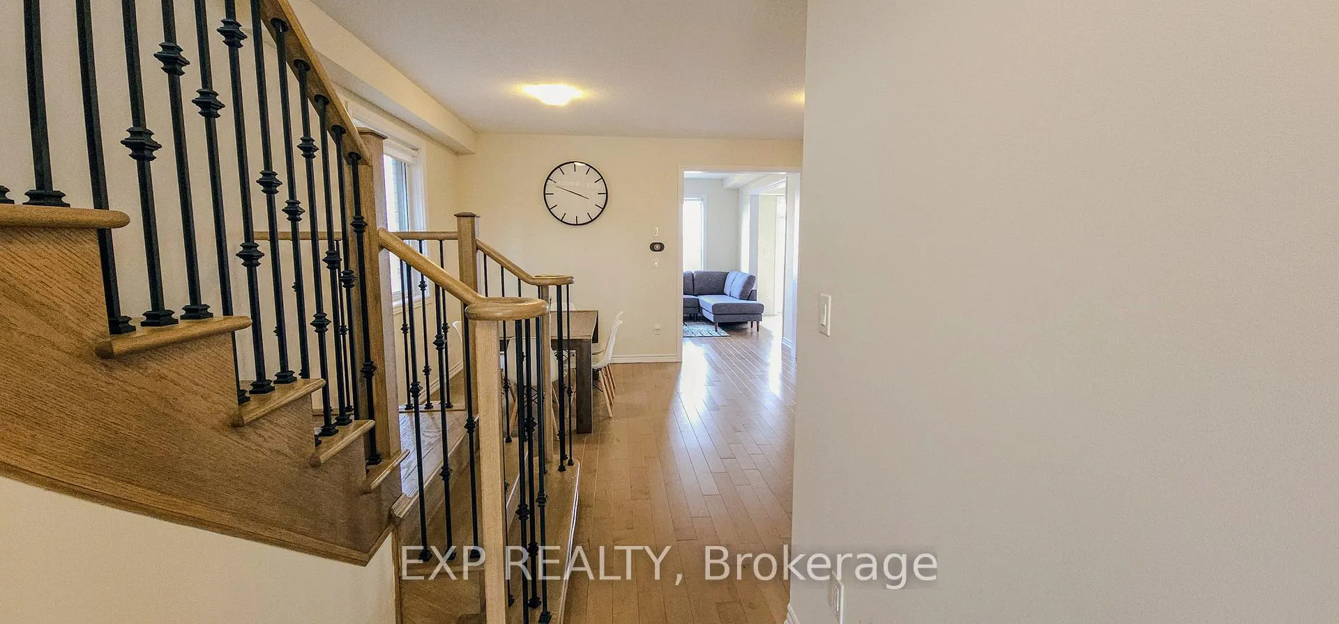 Photo 8 of 185 Vanilla Trail, Thorold, Rolling Meadows — HOMEH