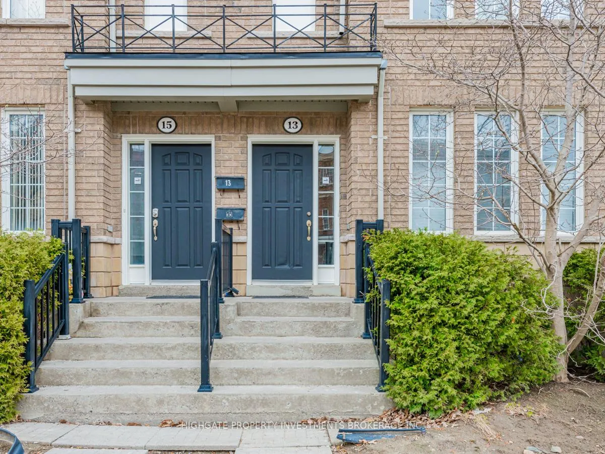Photo 2 of Unit Upper, 13 Herzberg Gardens, North York, York University Heights — HOMEH
