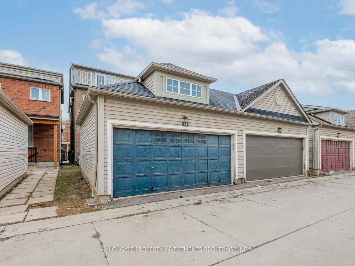 Photo 30 of Unit Upper, 13 Herzberg Gardens, North York, York University Heights — HOMEH