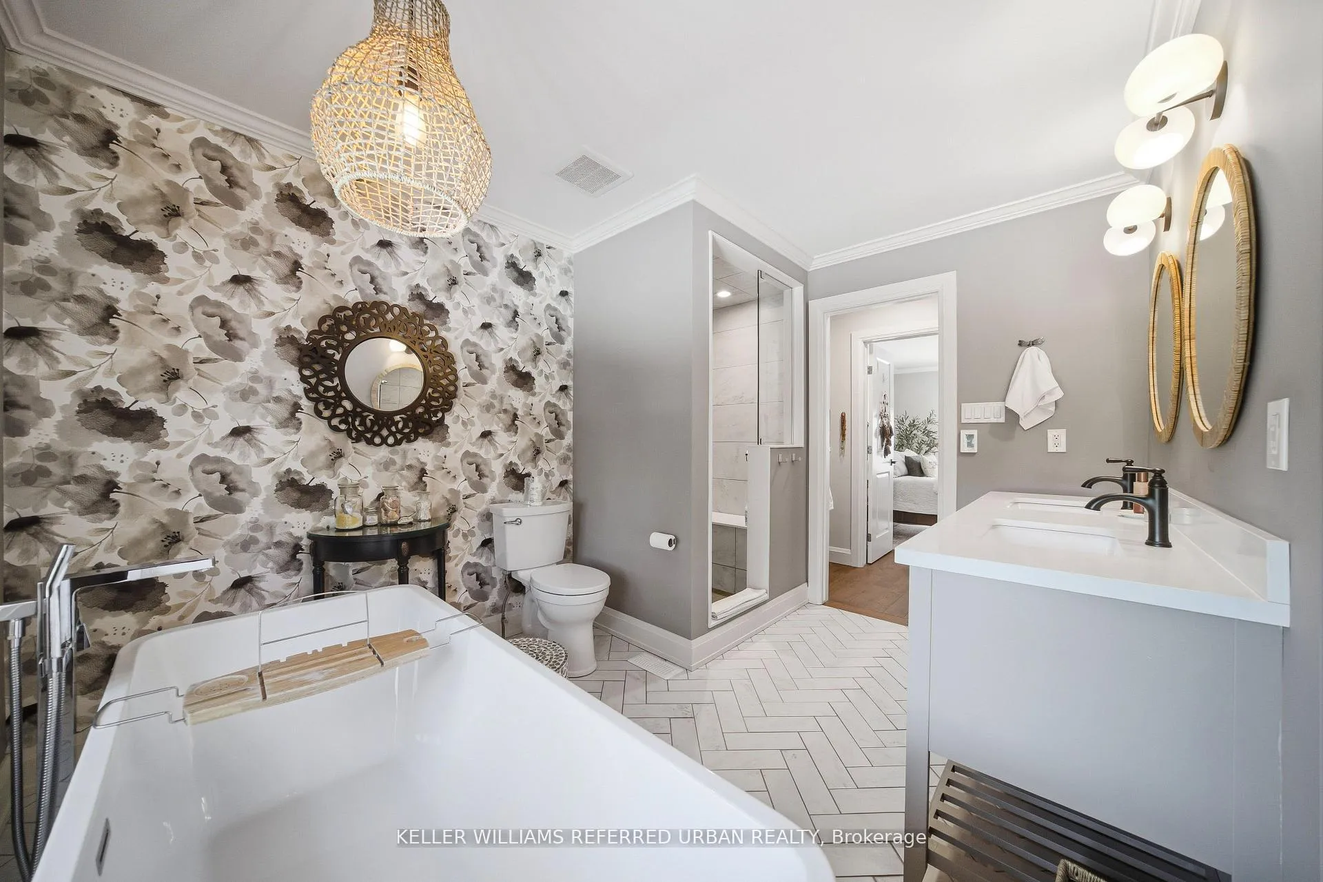 Photo 29 of 57 McGregor Crescent, Hamilton, Ancaster — HOMEH