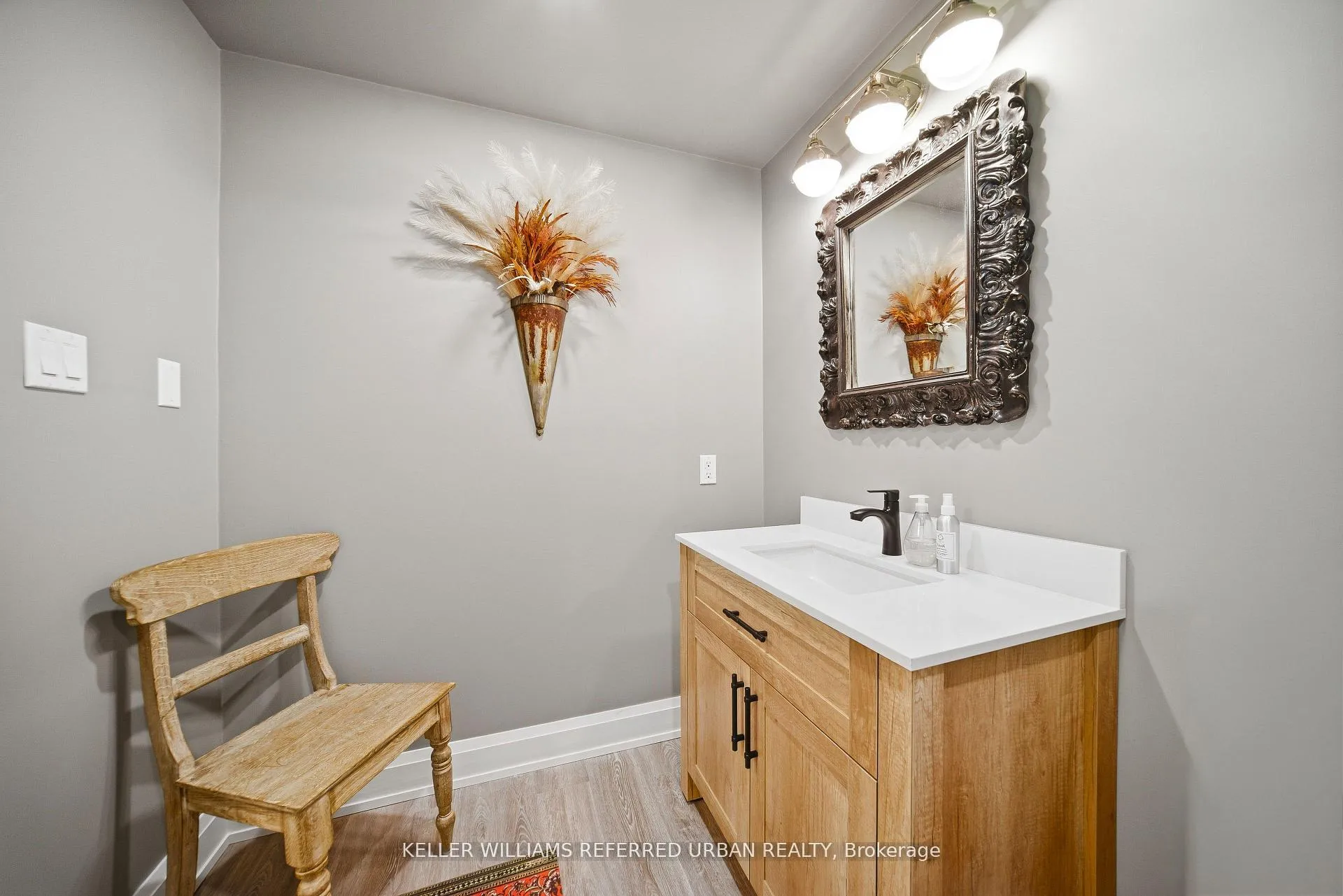 Photo 42 of 57 McGregor Crescent, Hamilton, Ancaster — HOMEH