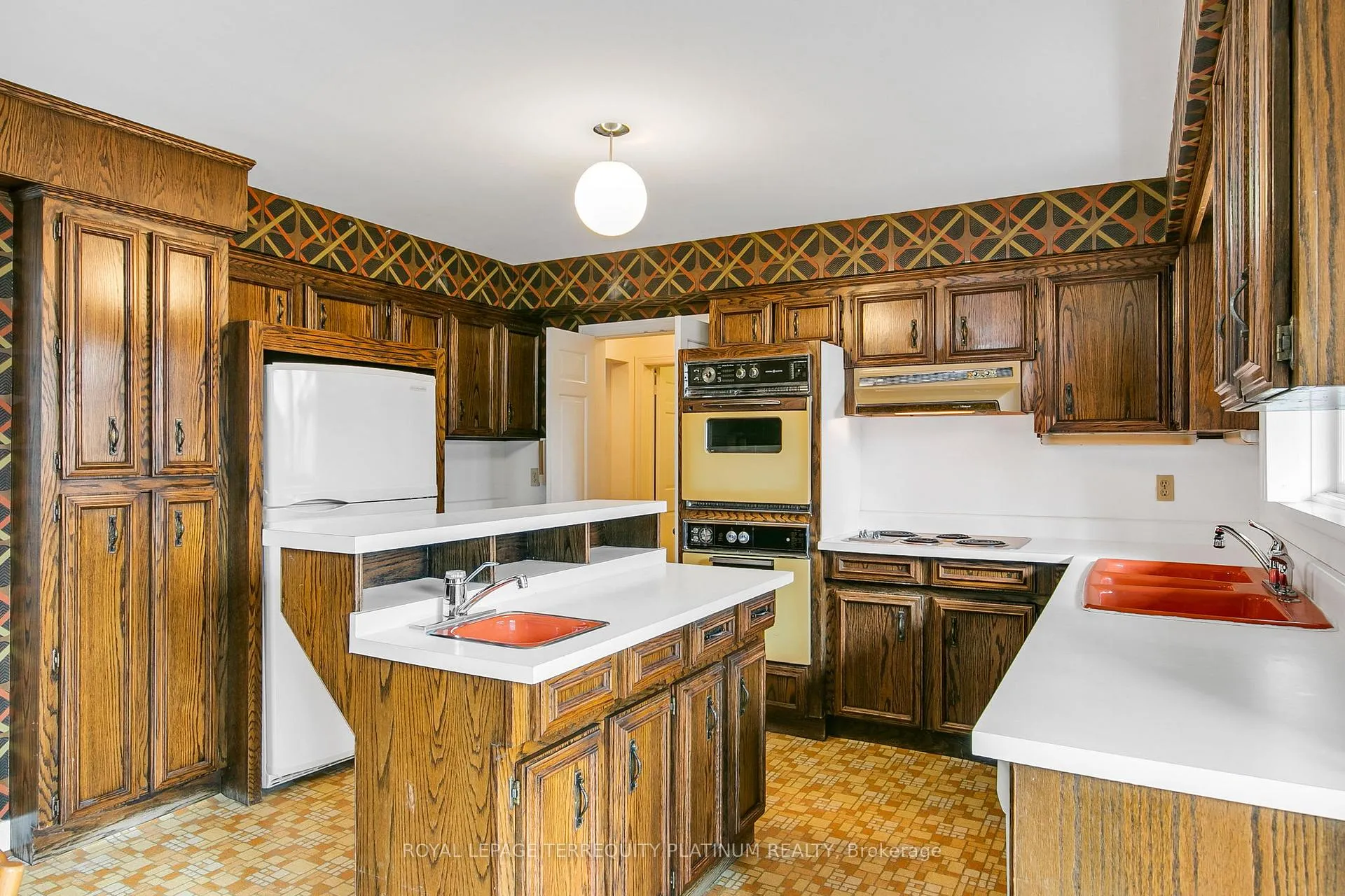 Photo 11 of 9 Apollo Drive, North York, Banbury-Don Mills — HOMEH