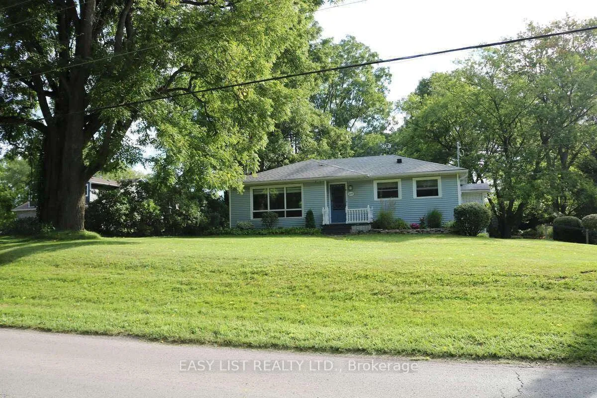 Photo 3 of 1109 Effingham Street, Pelham, Fonthill — HOMEH