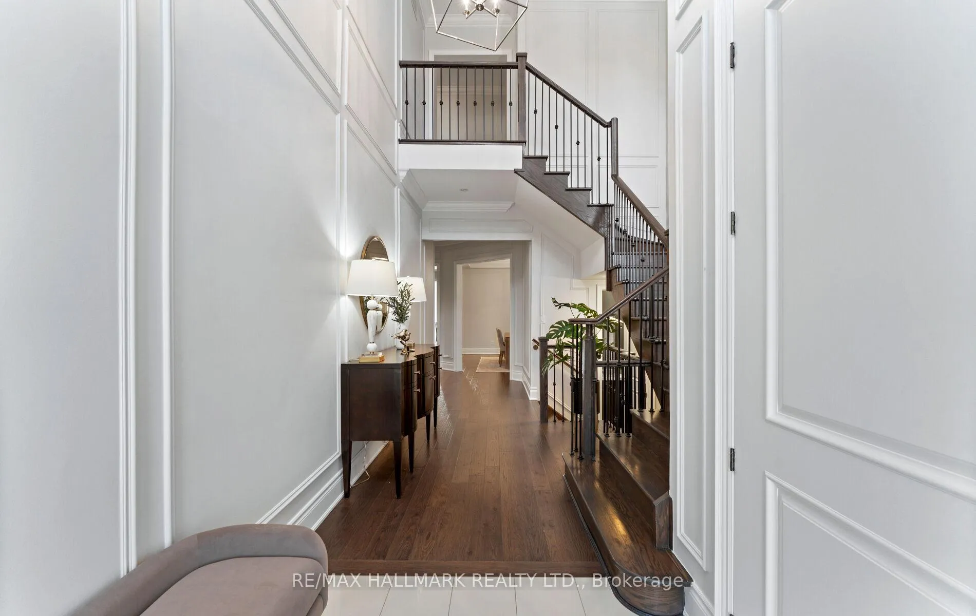 Photo 2 of 7 Perrigo Court, Vaughan, Patterson — HOMEH