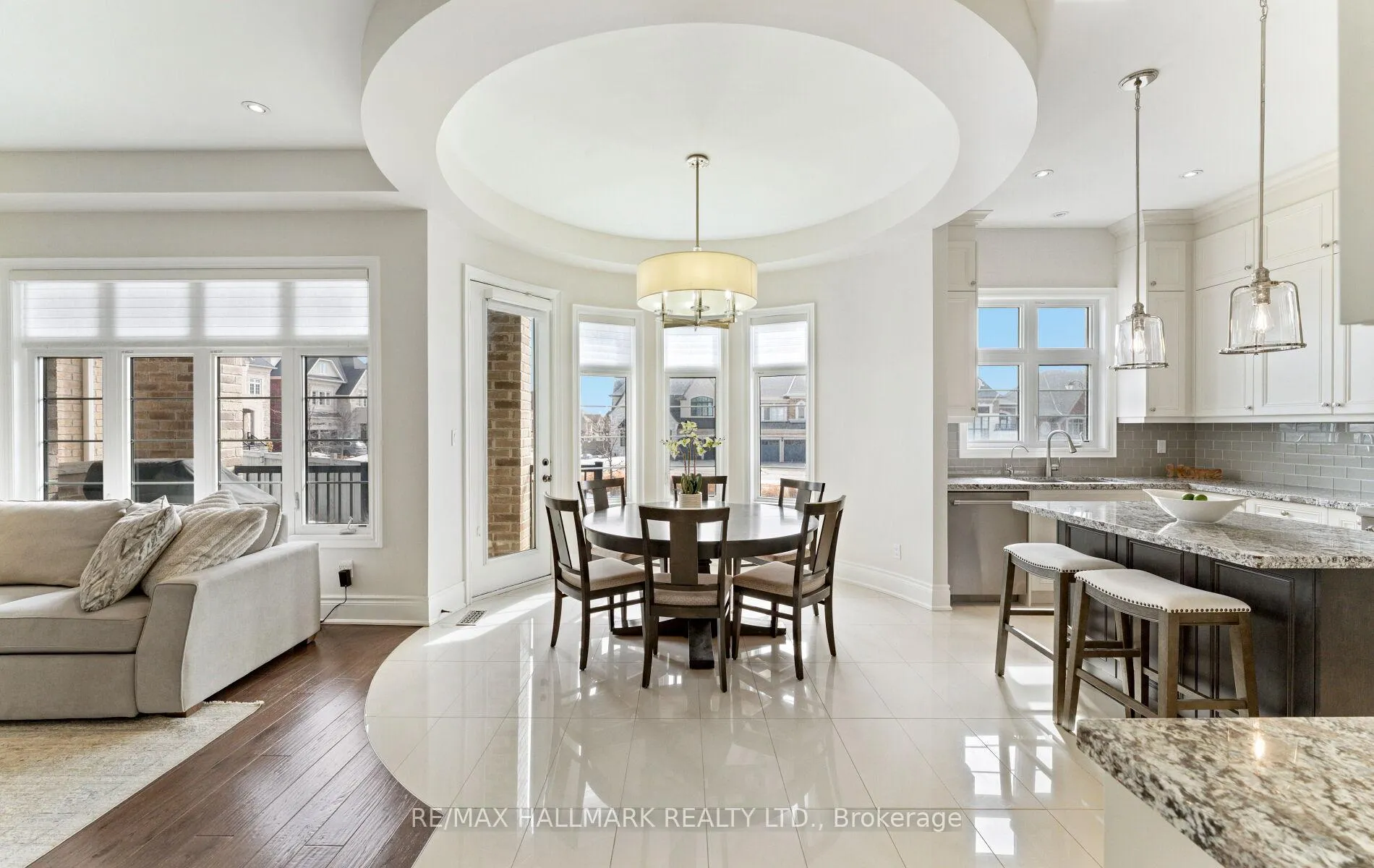Photo 9 of 7 Perrigo Court, Vaughan, Patterson — HOMEH