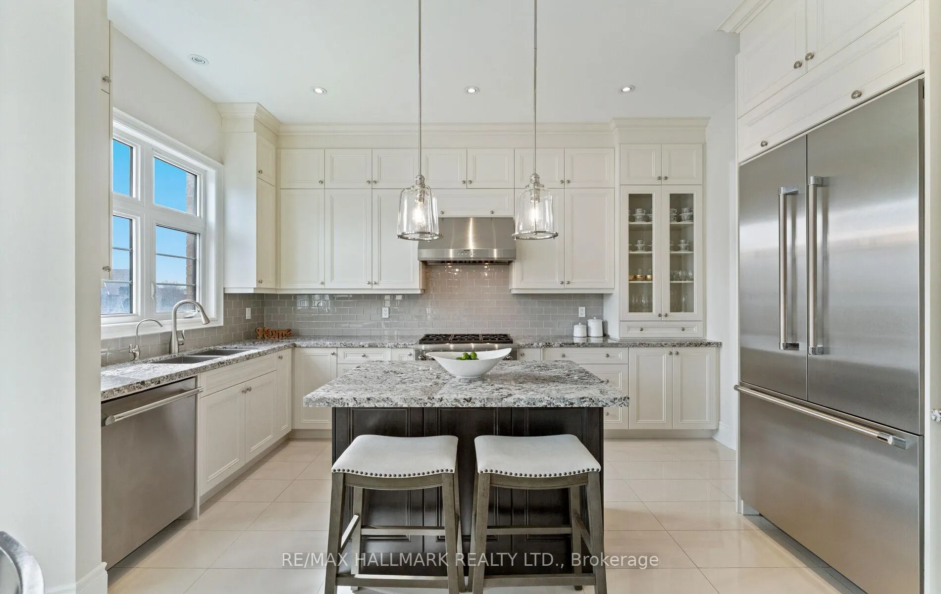 Photo 16 of 7 Perrigo Court, Vaughan, Patterson — HOMEH